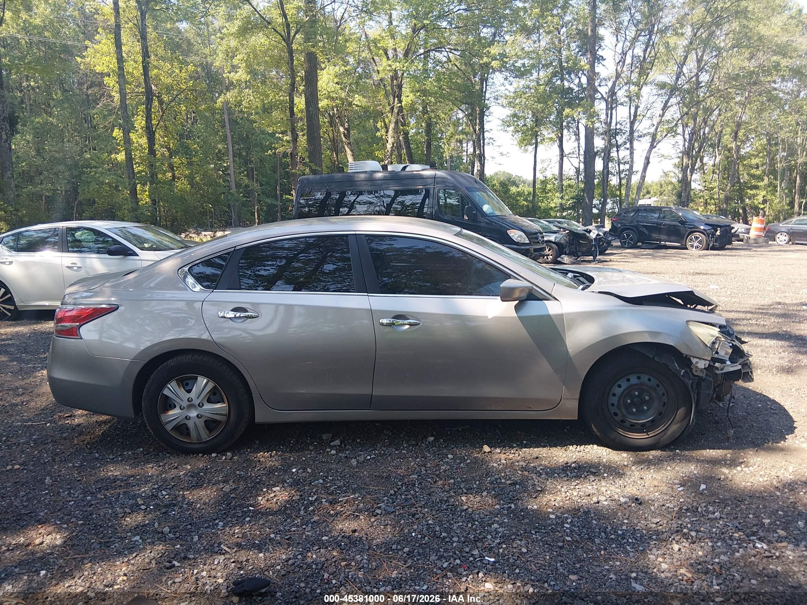 2015 Nissan Altima 2.5 Tan vin: 1N4AL3AP4FC126559