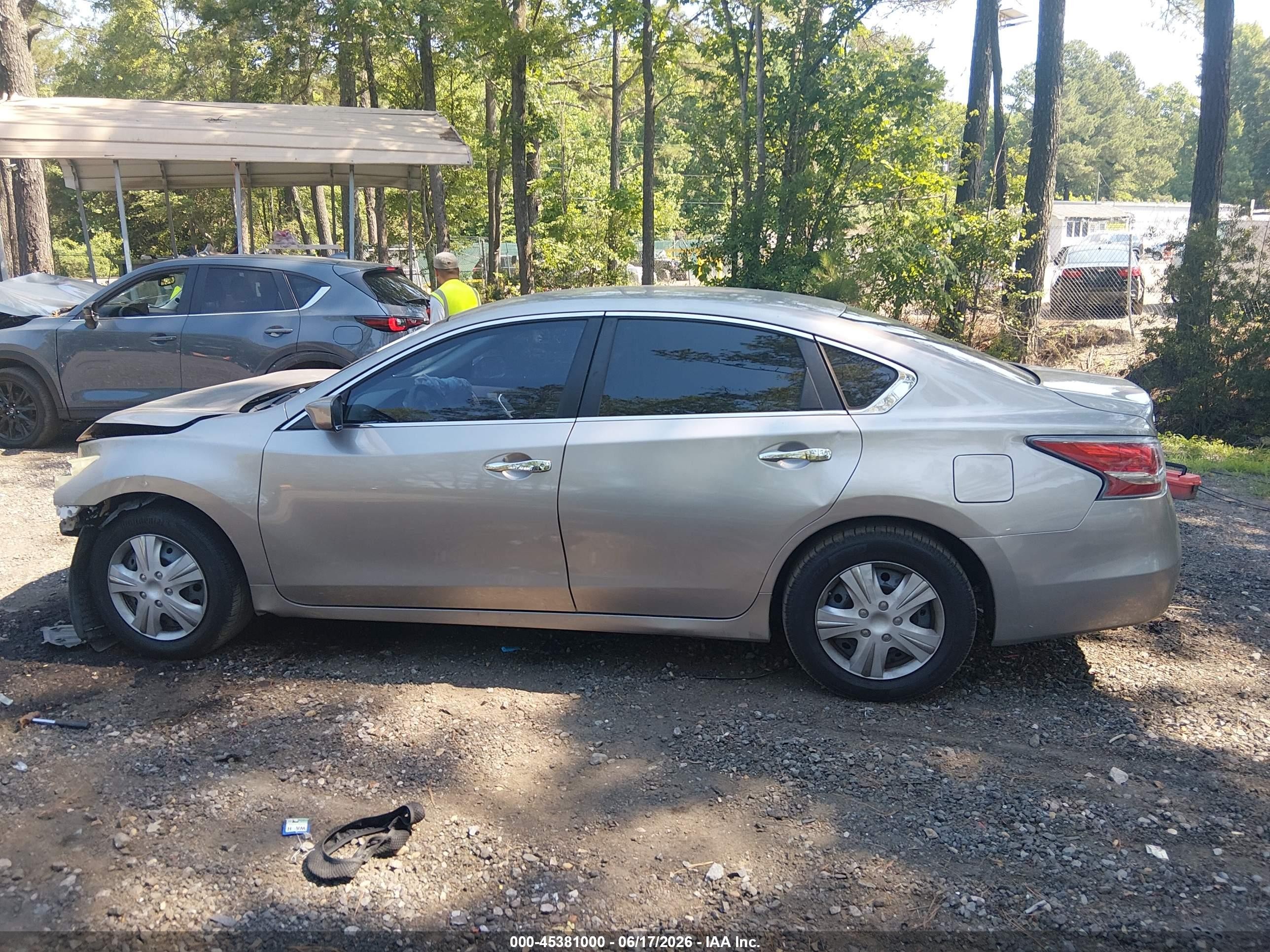 2015 Nissan Altima 2.5 Tan vin: 1N4AL3AP4FC126559
