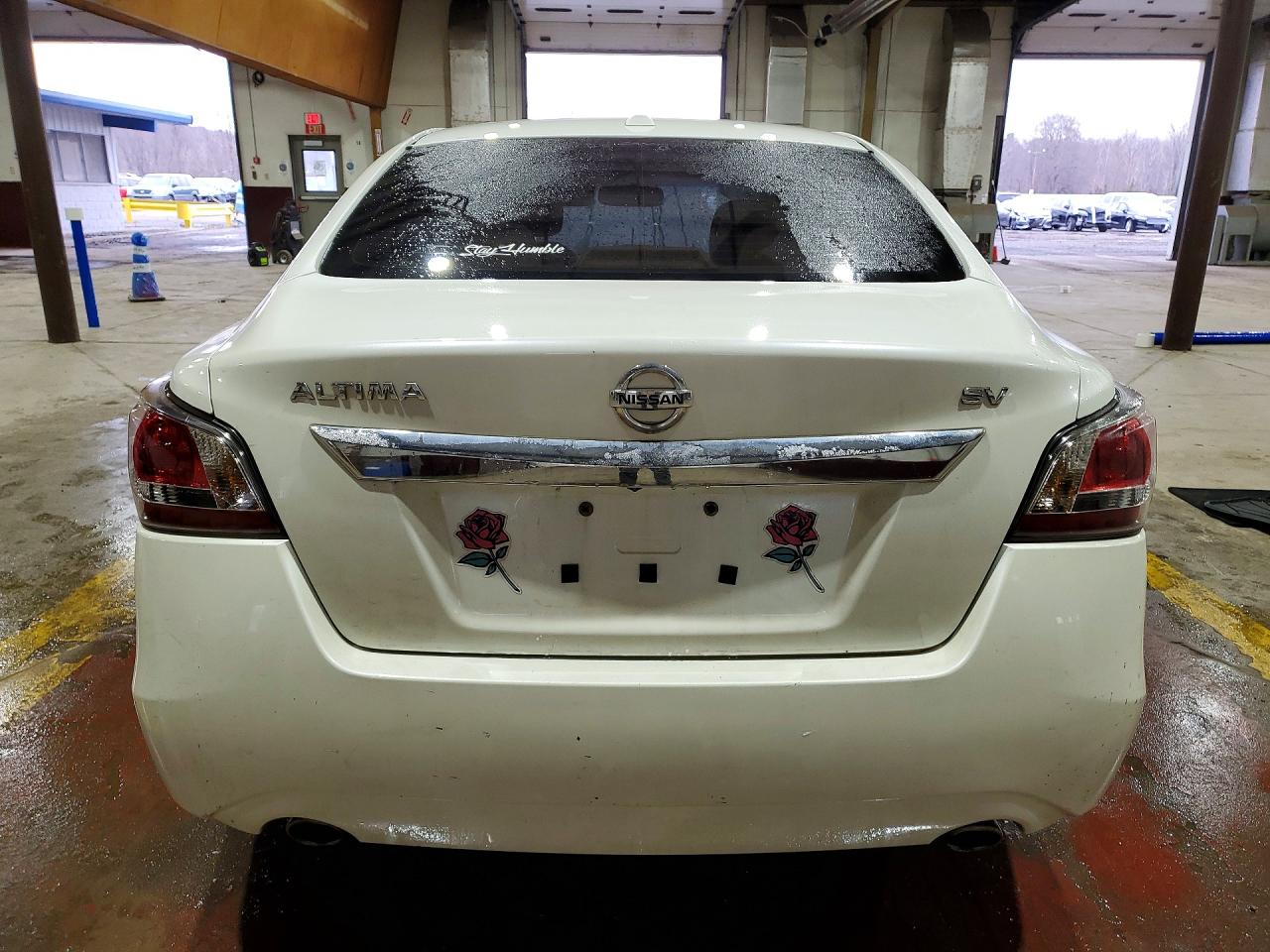 2015 Nissan Altima 2.5 Sv White vin: 1N4AL3AP4FC130174
