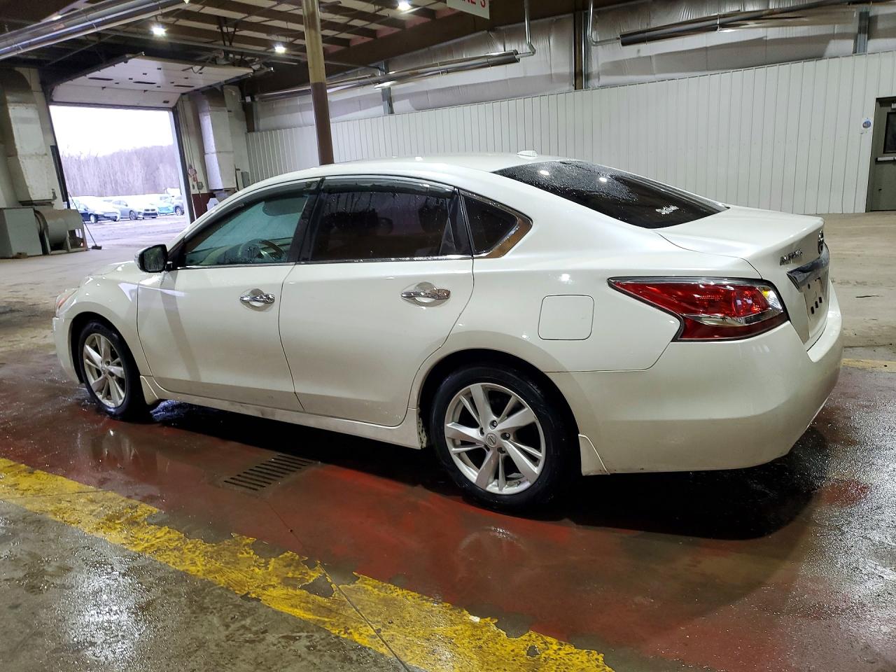 2015 Nissan Altima 2.5 Sv White vin: 1N4AL3AP4FC130174