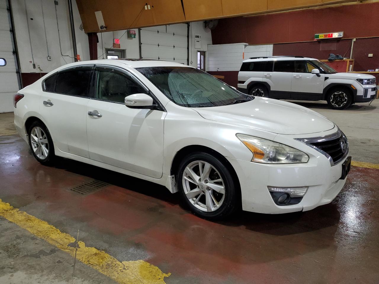 2015 Nissan Altima 2.5 Sv White vin: 1N4AL3AP4FC130174 Damage: Right Front Fender, Heavy Scratch, 1 To 2 Inches