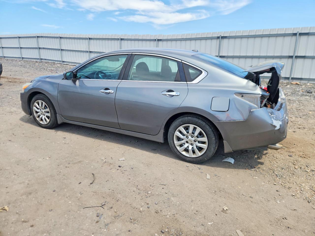 2015 Nissan Altima 2.5 S Gray vin: 1N4AL3AP4FC130367