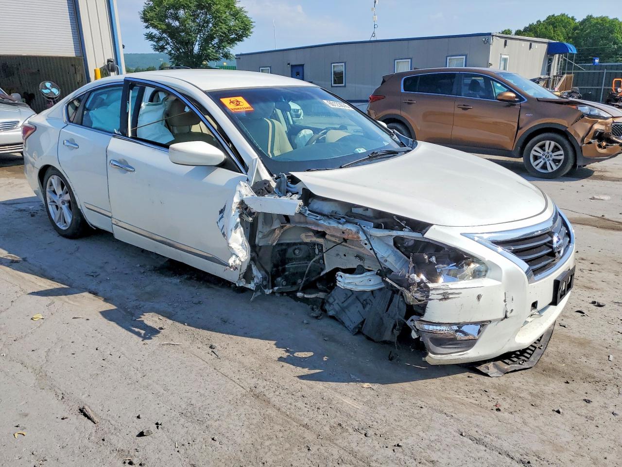 2015 Nissan Altima 2.5 S White vin: 1N4AL3AP4FC196272