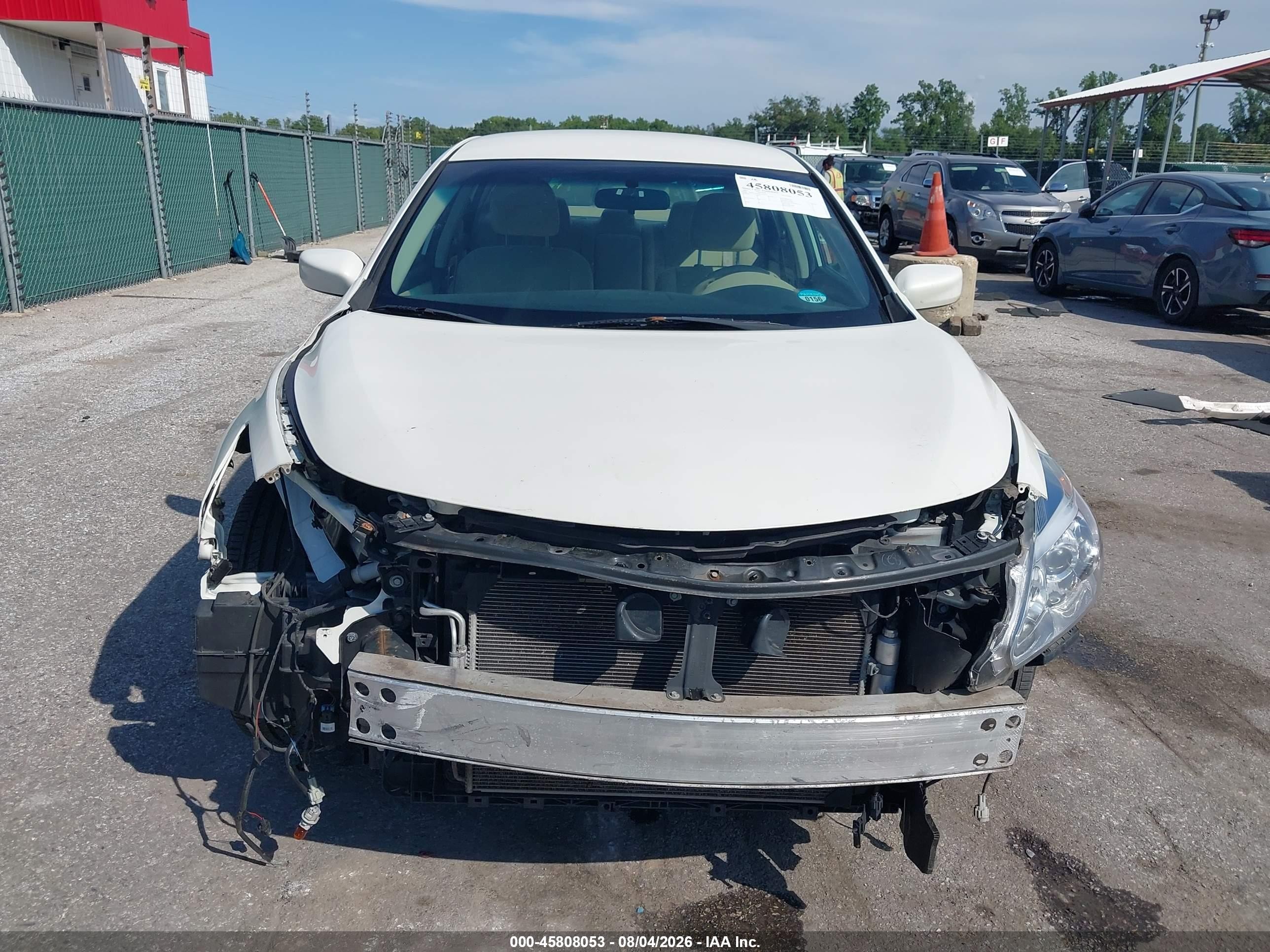 2015 Nissan Altima 2.5 S White vin: 1N4AL3AP4FC199916