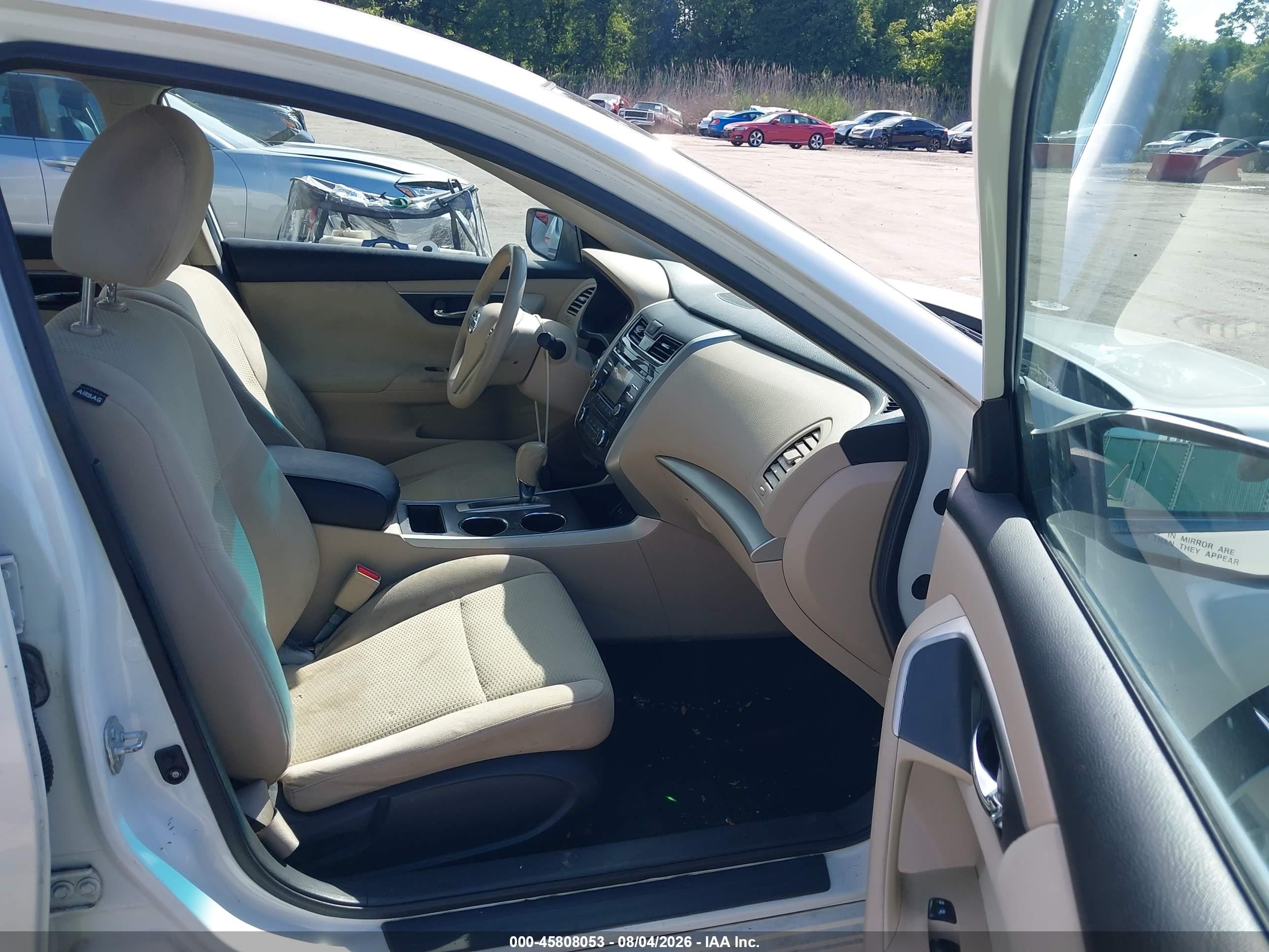 2015 Nissan Altima 2.5 S White vin: 1N4AL3AP4FC199916