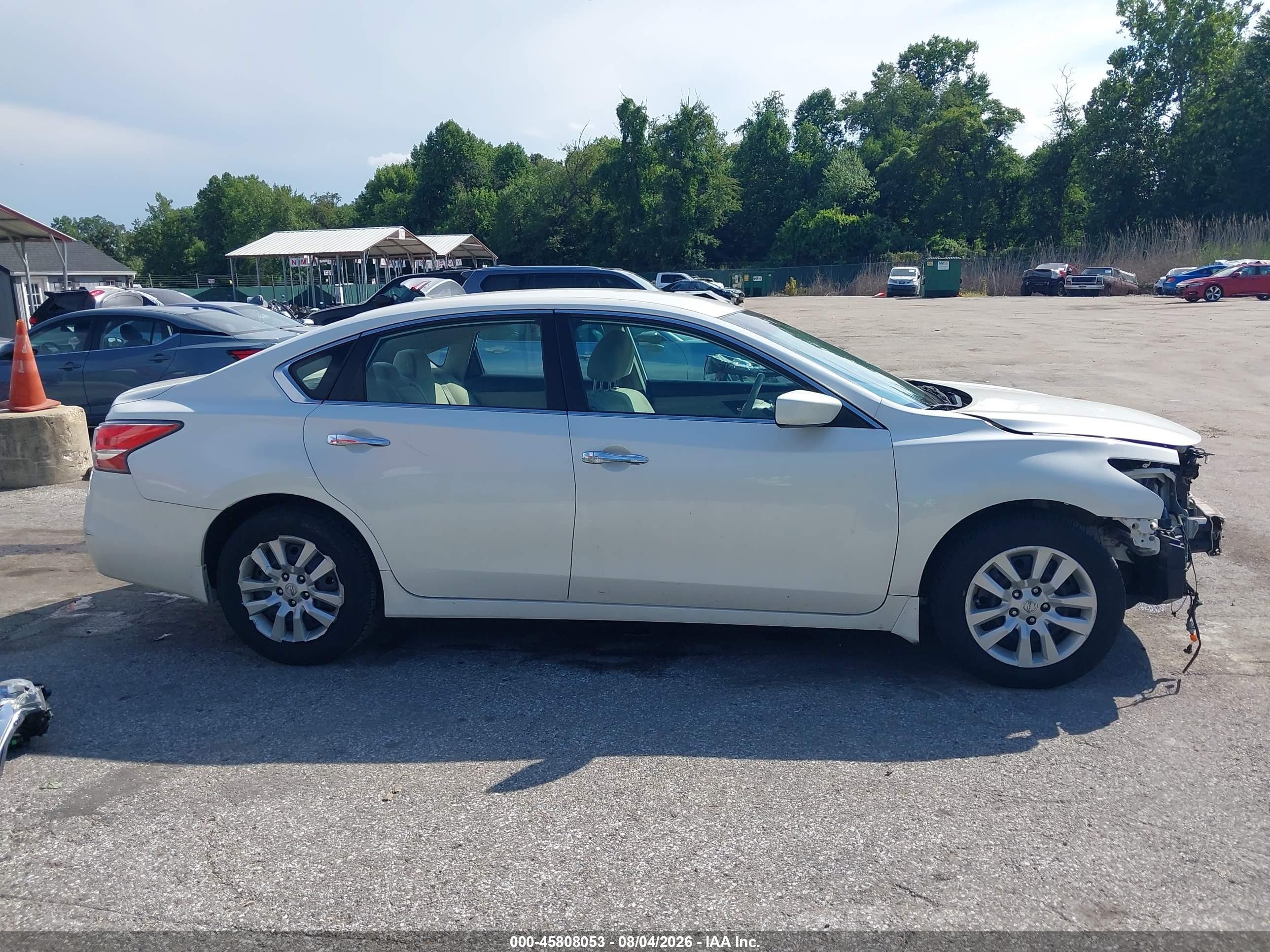 2015 Nissan Altima 2.5 S White vin: 1N4AL3AP4FC199916