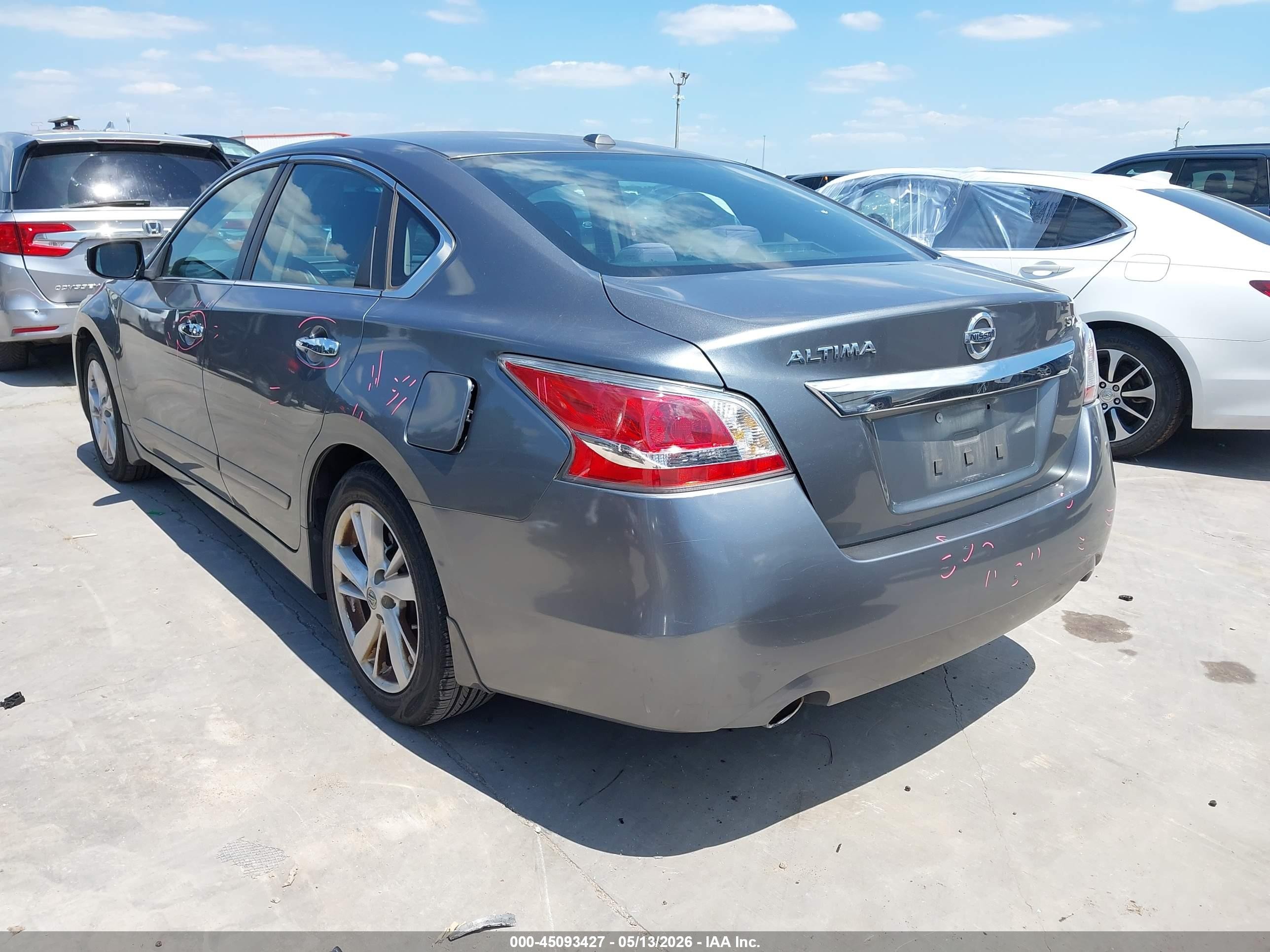 2015 Nissan Altima 2.5 Sv Серый vin: 1N4AL3AP4FC217010
