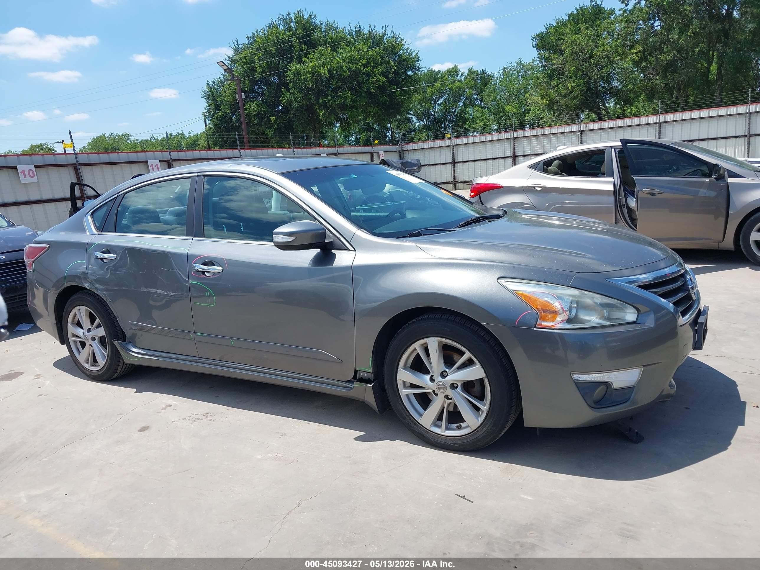 2015 Nissan Altima 2.5 Sv Серый vin: 1N4AL3AP4FC217010
