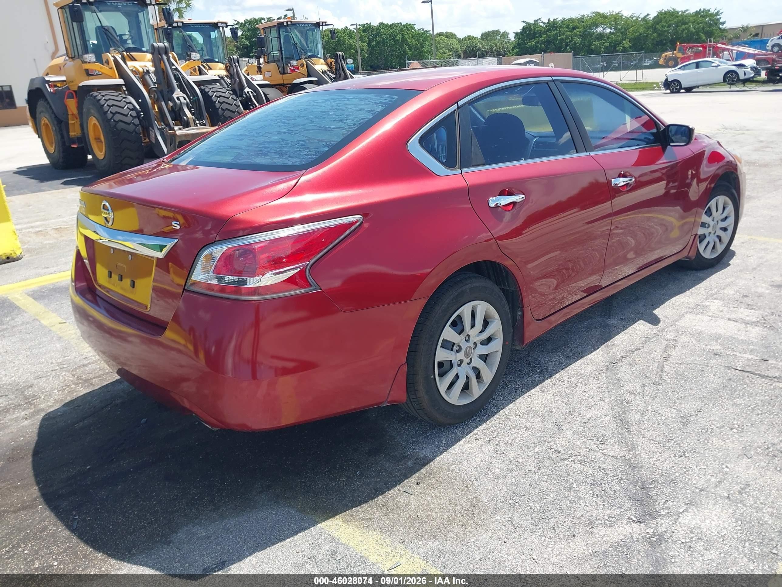 2015 Nissan Altima 2.5 S Red vin: 1N4AL3AP4FC219016