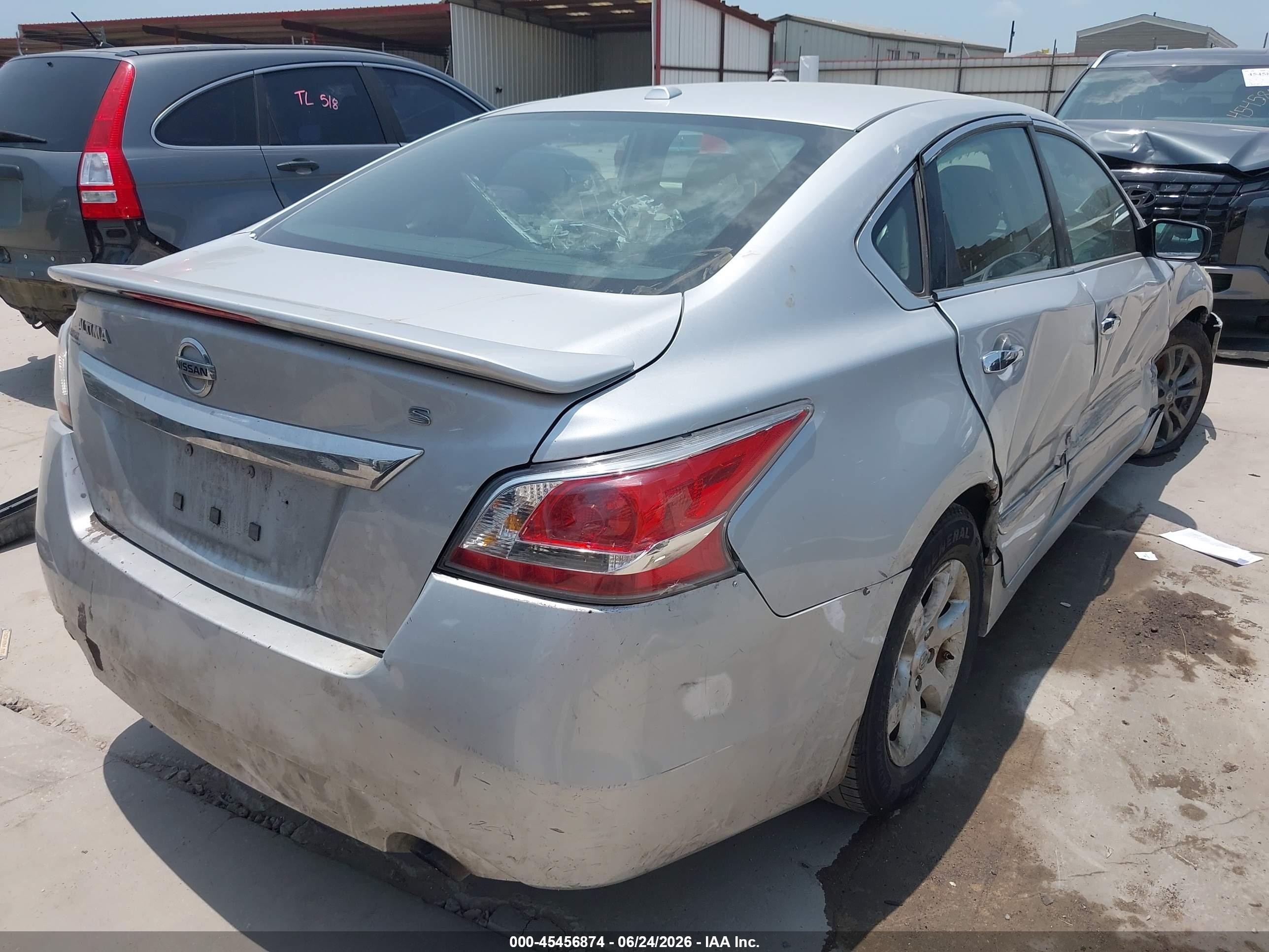 2015 Nissan Altima 2.5 S Серебряный vin: 1N4AL3AP4FC220098