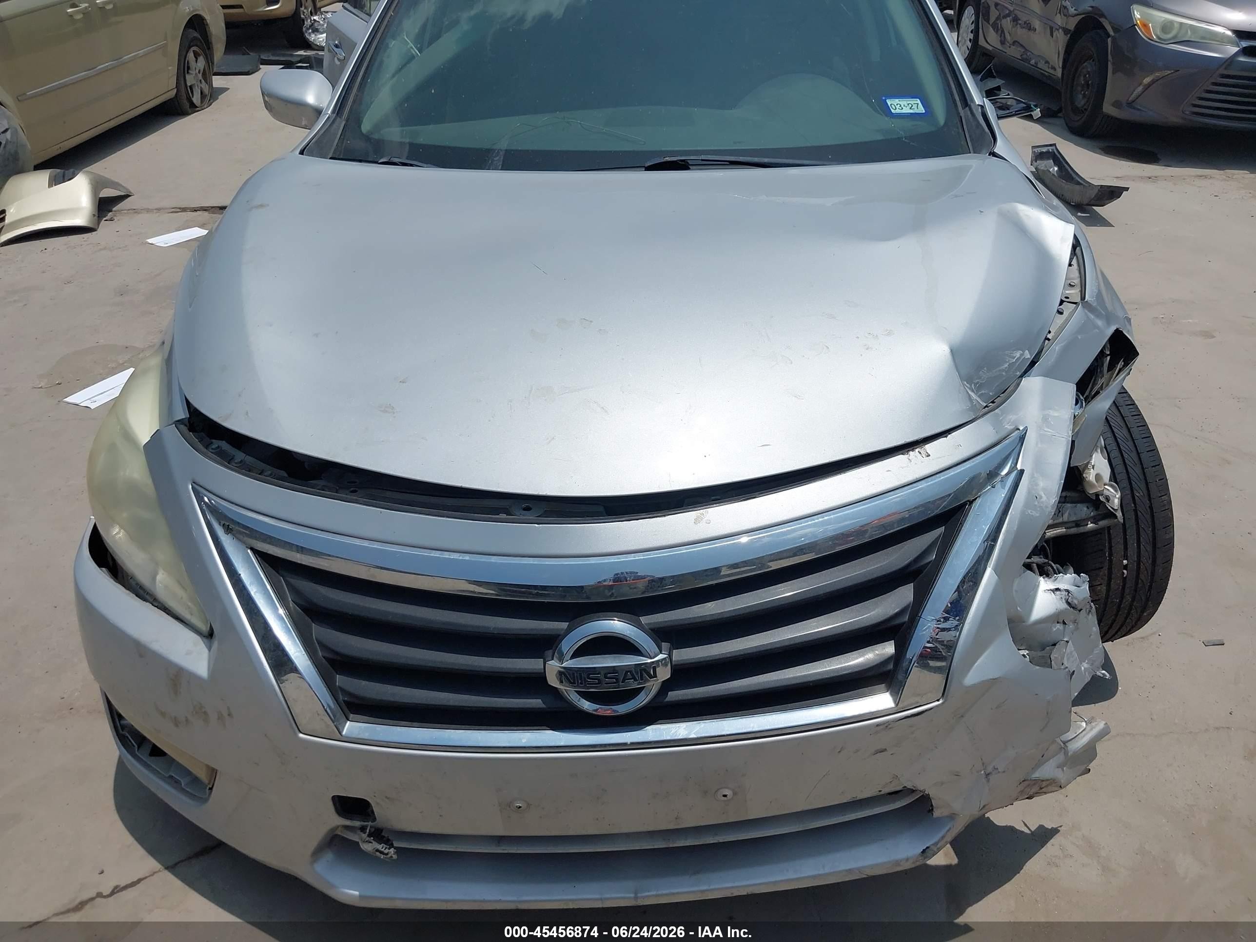 2015 Nissan Altima 2.5 S Серебряный vin: 1N4AL3AP4FC220098