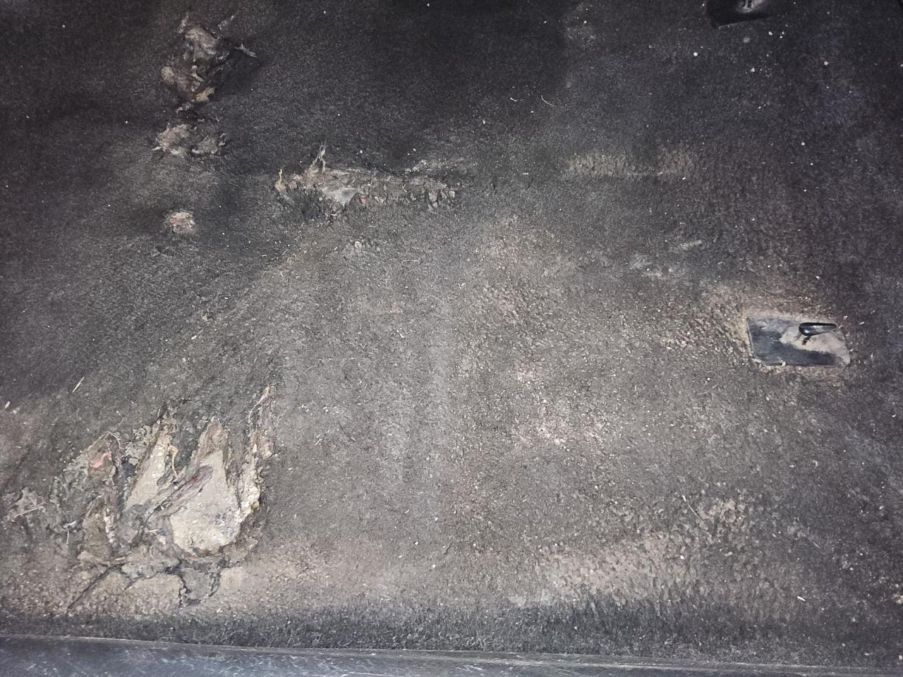 2015 Nissan Altima 2.5 S Black vin: 1N4AL3AP4FC225365 Damage: Left Front Carpet, Torn, > 12 Inches