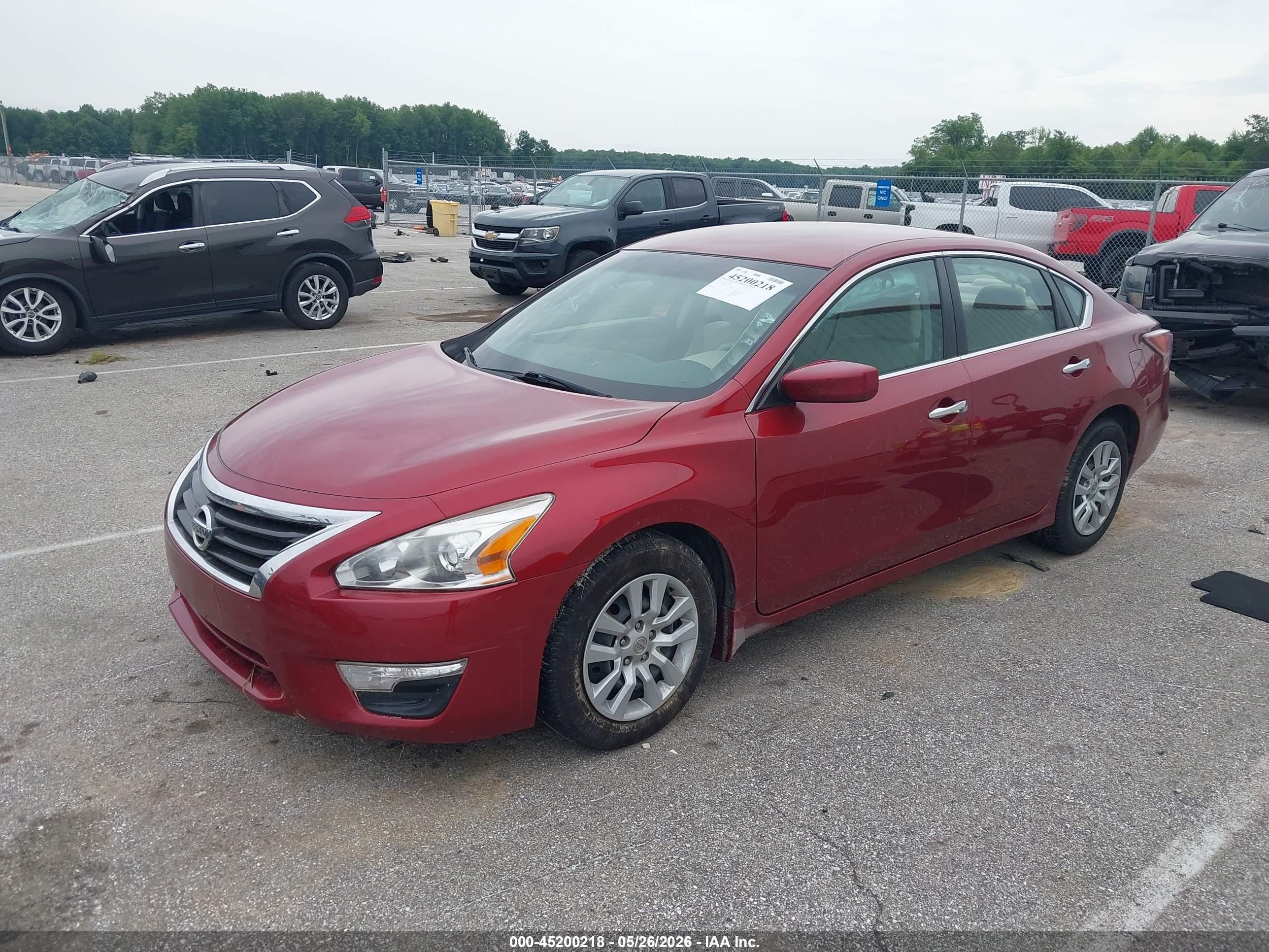 2015 Nissan Altima 2.5 S Red vin: 1N4AL3AP4FC228122