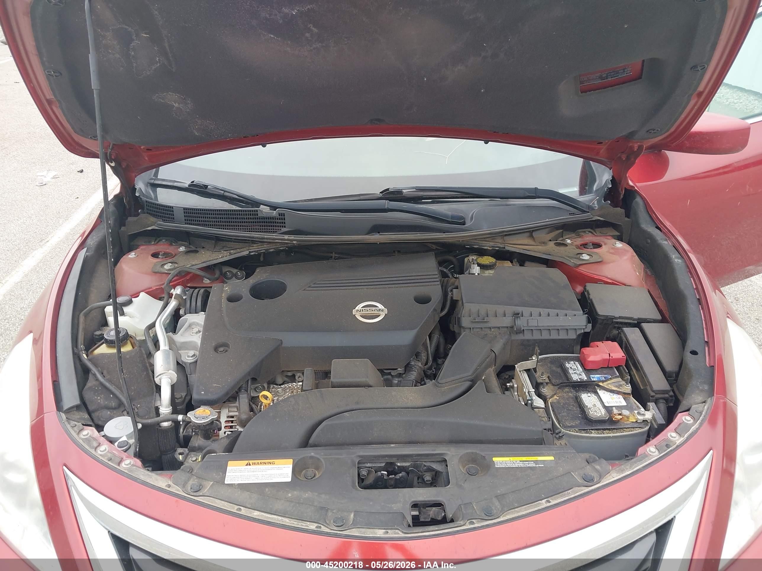 2015 Nissan Altima 2.5 S Red vin: 1N4AL3AP4FC228122