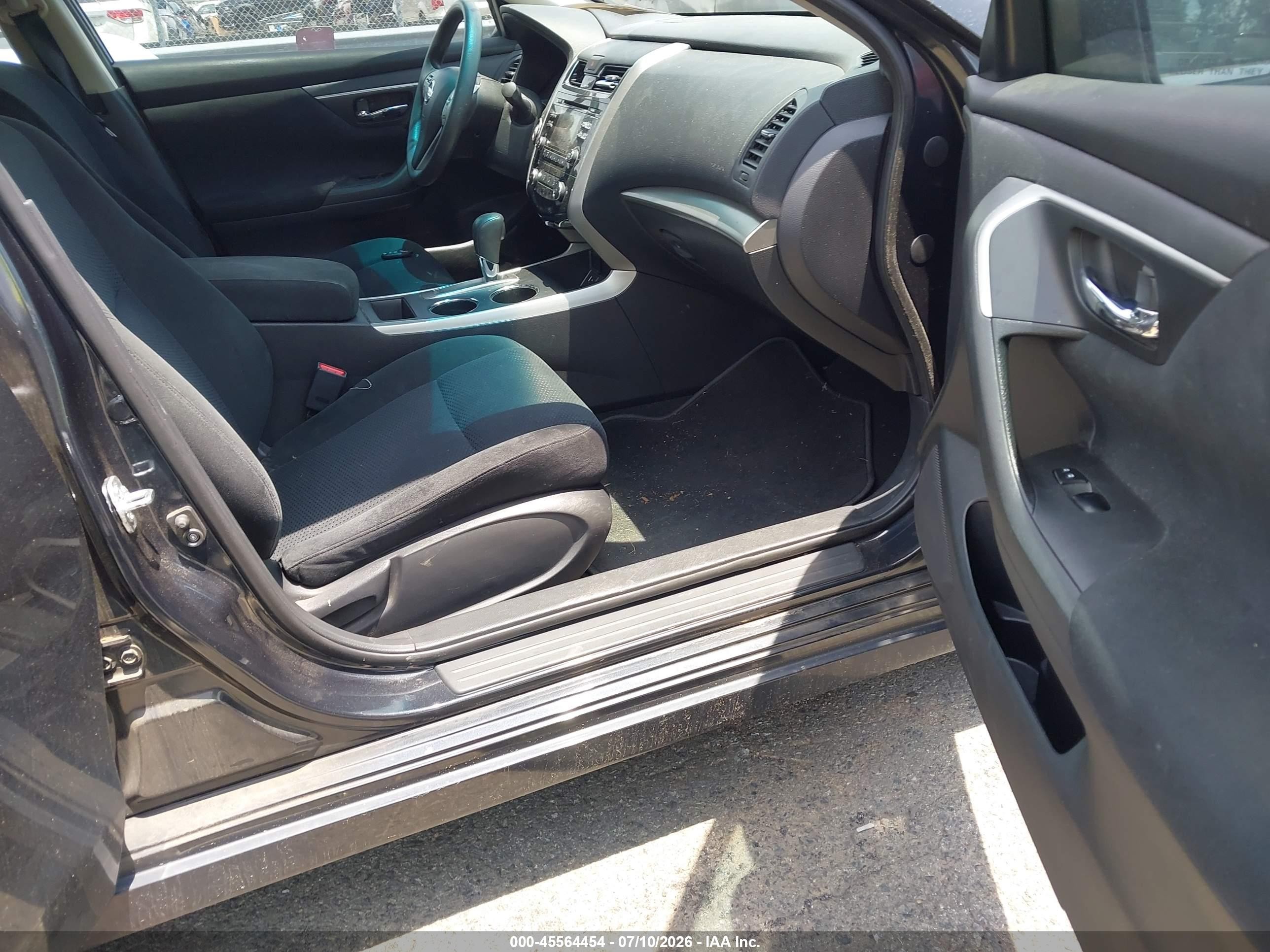 2015 Nissan Altima 2.5 S Серый vin: 1N4AL3AP4FC231439