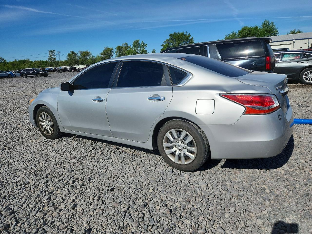 2015 Nissan Altima 2.5 S Серебряный vin: 1N4AL3AP4FC242036