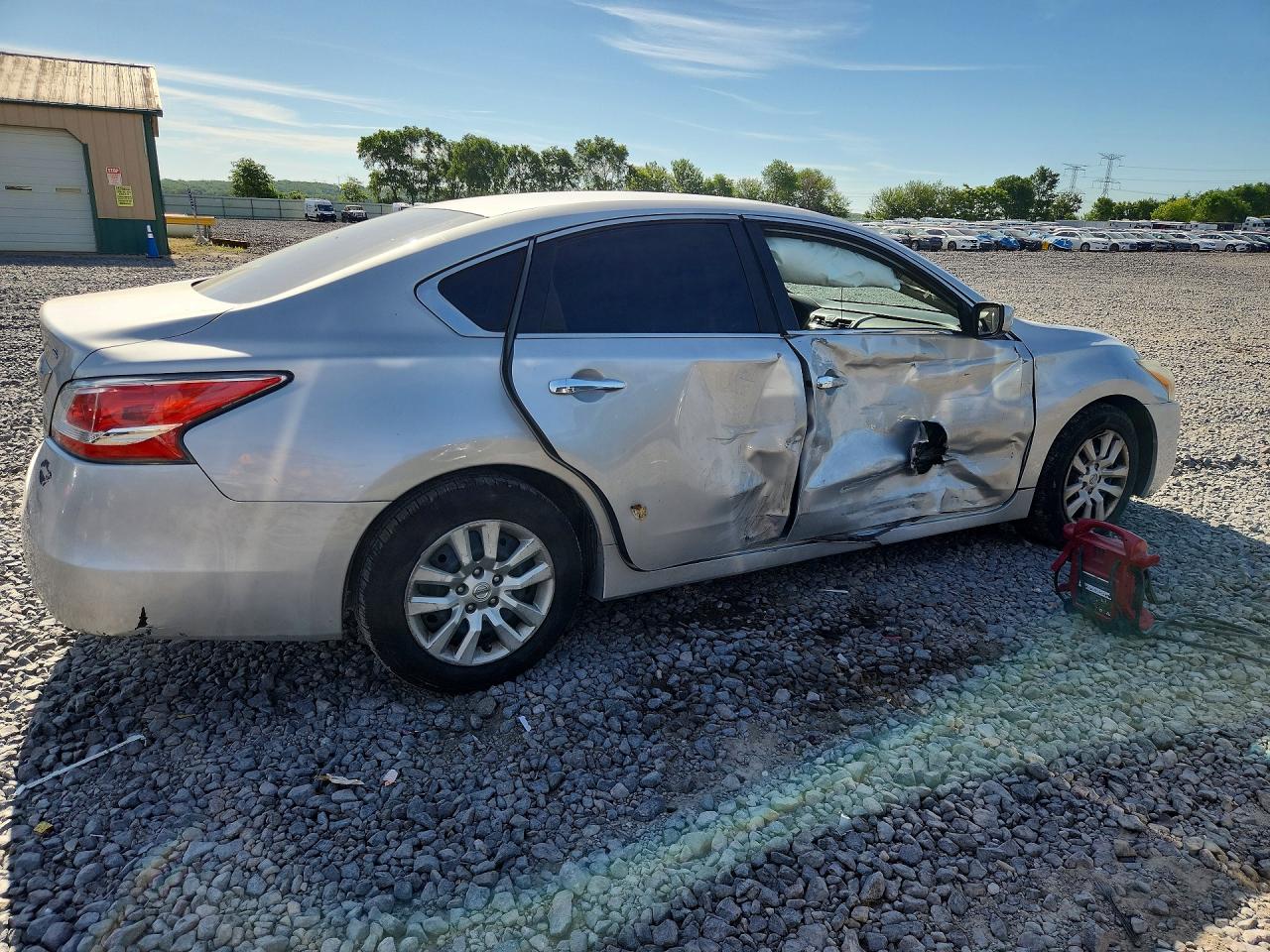 2015 Nissan Altima 2.5 S Серебряный vin: 1N4AL3AP4FC242036