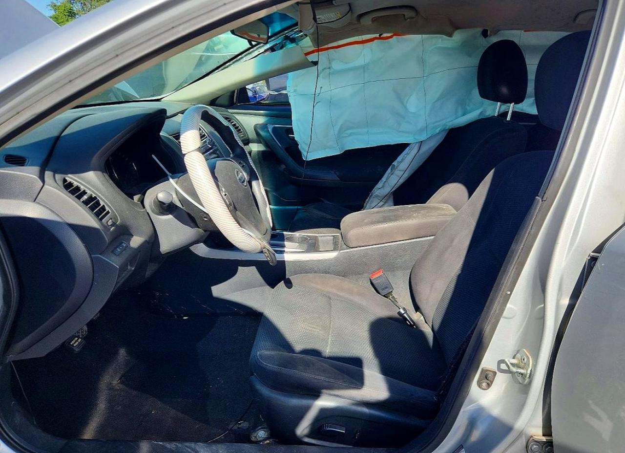 2015 Nissan Altima 2.5 S Серебряный vin: 1N4AL3AP4FC242036