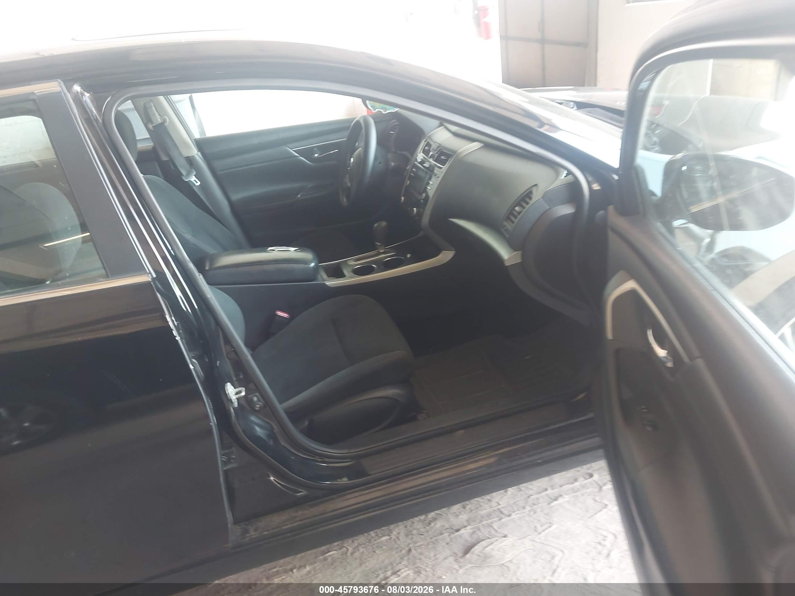 2015 Nissan Altima 2.5 Sv Черный vin: 1N4AL3AP4FC249312