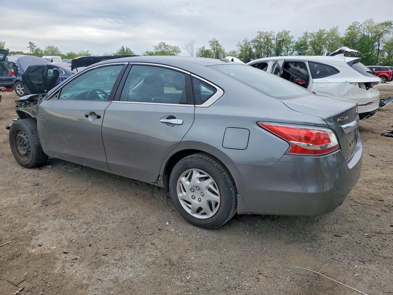2015 Nissan Altima 2.5 S Gray vin: 1N4AL3AP4FC257832