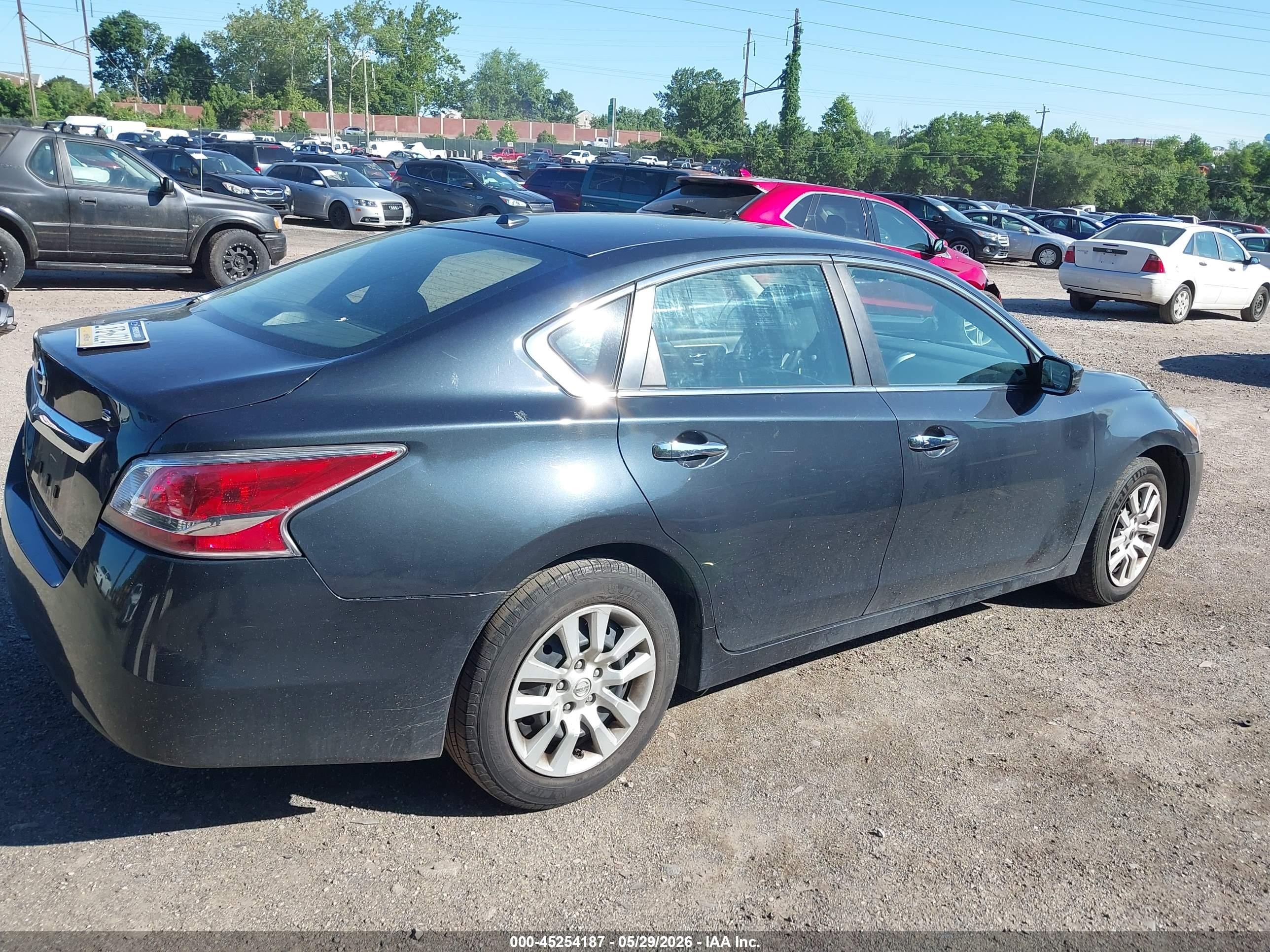 2015 Nissan Altima 2.5/2.5 S/2.5 Sl/2.5 Sv Black vin: 1N4AL3AP4FC260391