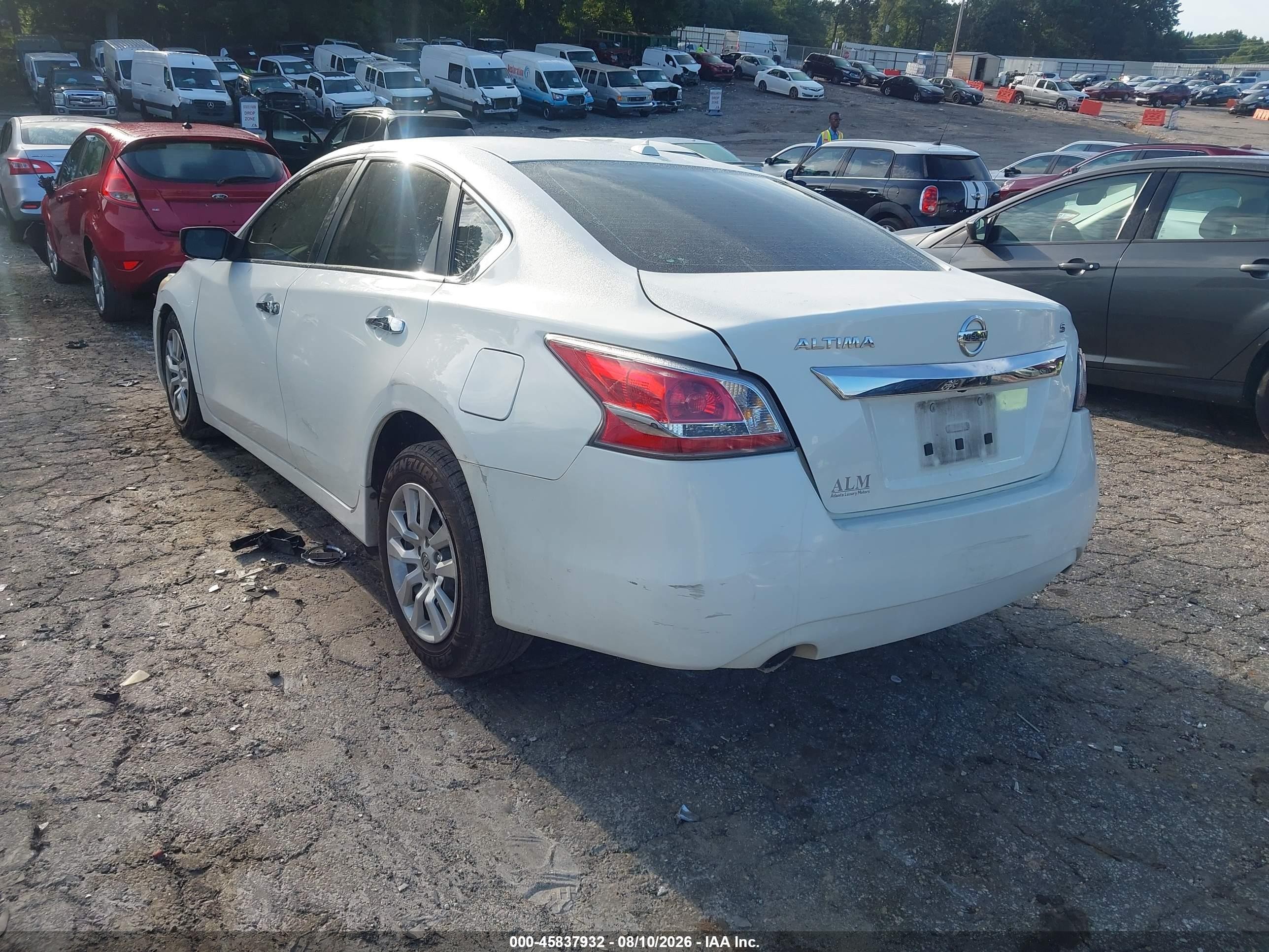 2015 Nissan Altima 2.5/2.5 S/2.5 Sl/2.5 Sv White vin: 1N4AL3AP4FC280818