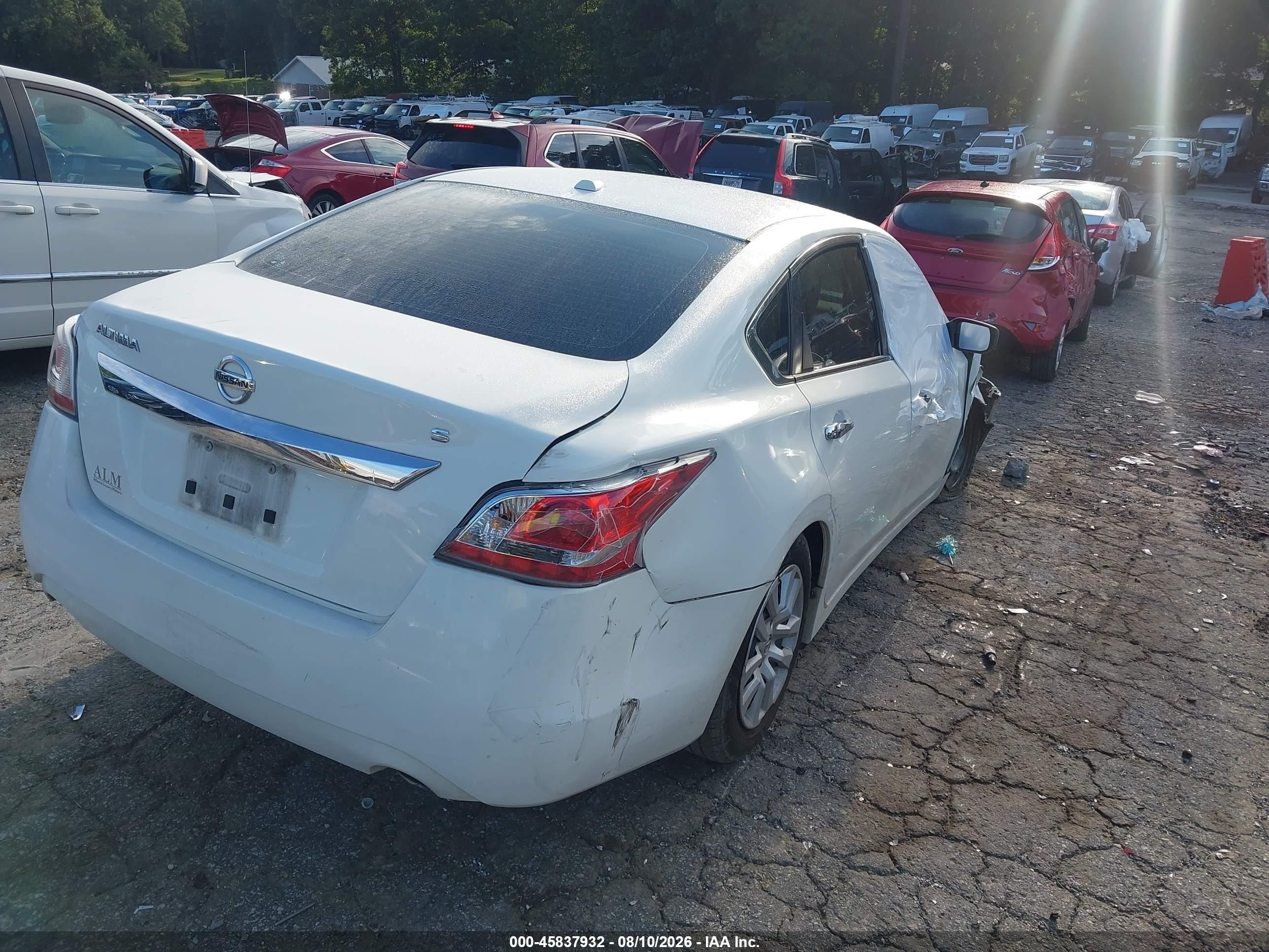 2015 Nissan Altima 2.5/2.5 S/2.5 Sl/2.5 Sv White vin: 1N4AL3AP4FC280818