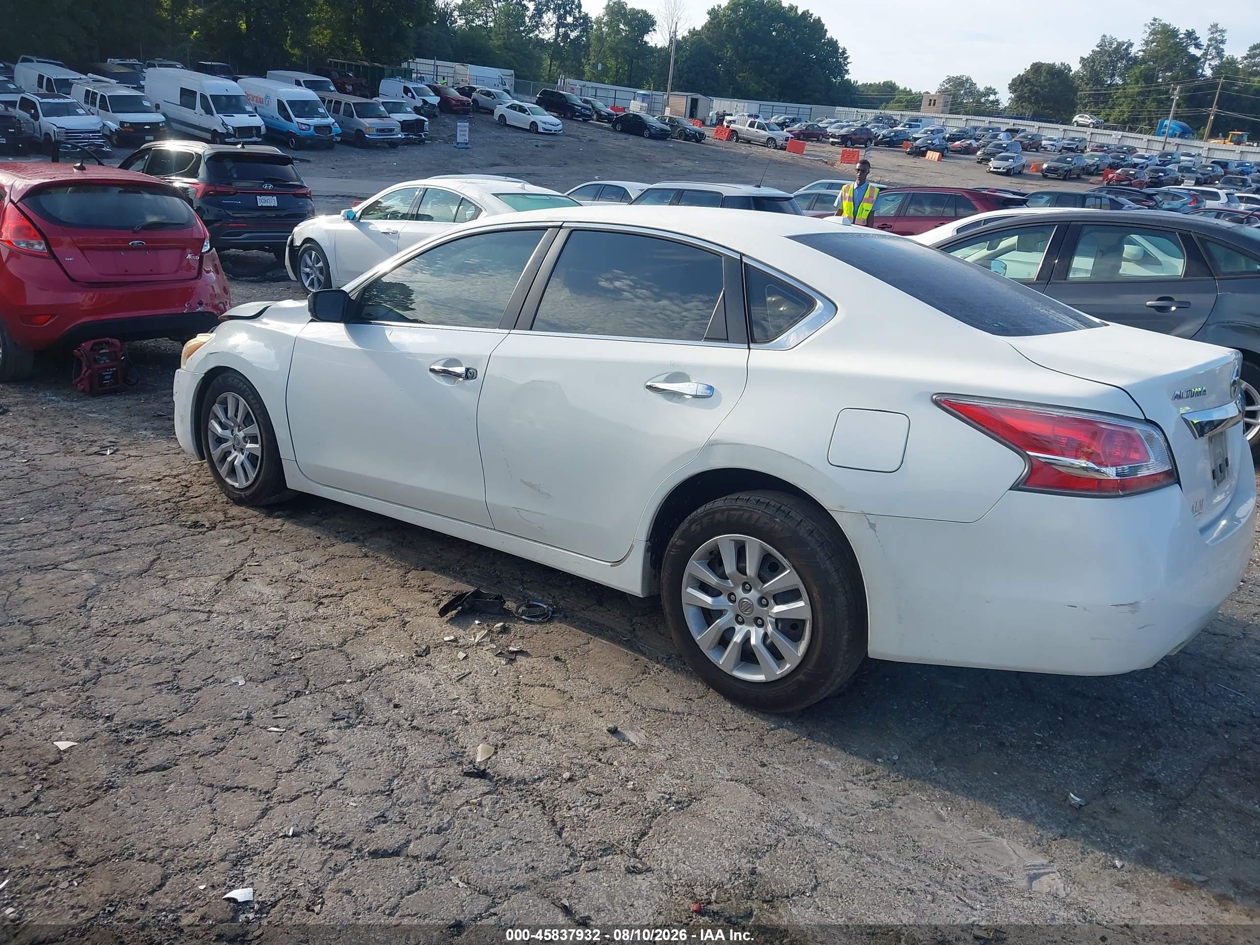 2015 Nissan Altima 2.5/2.5 S/2.5 Sl/2.5 Sv White vin: 1N4AL3AP4FC280818