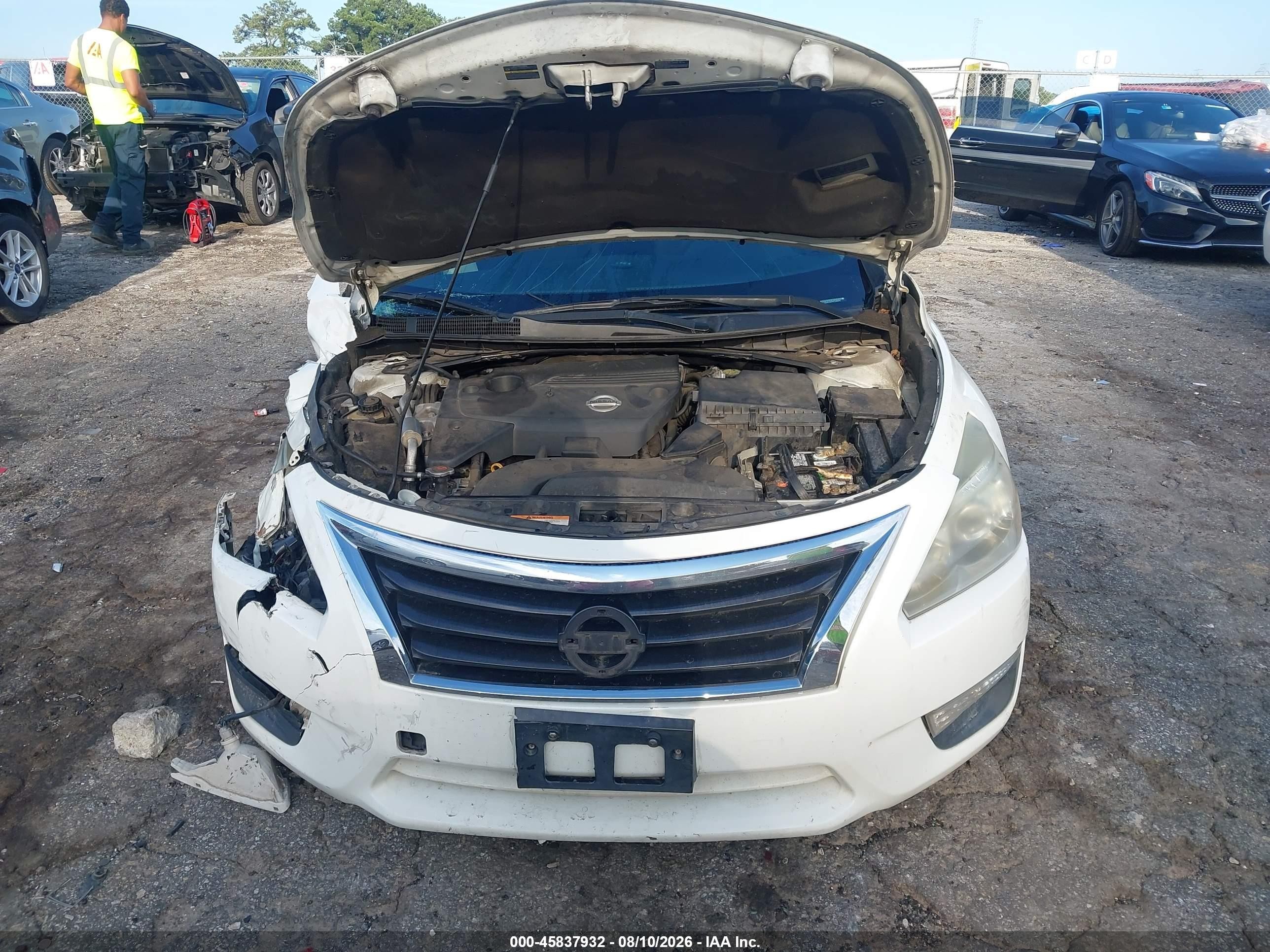 2015 Nissan Altima 2.5/2.5 S/2.5 Sl/2.5 Sv White vin: 1N4AL3AP4FC280818