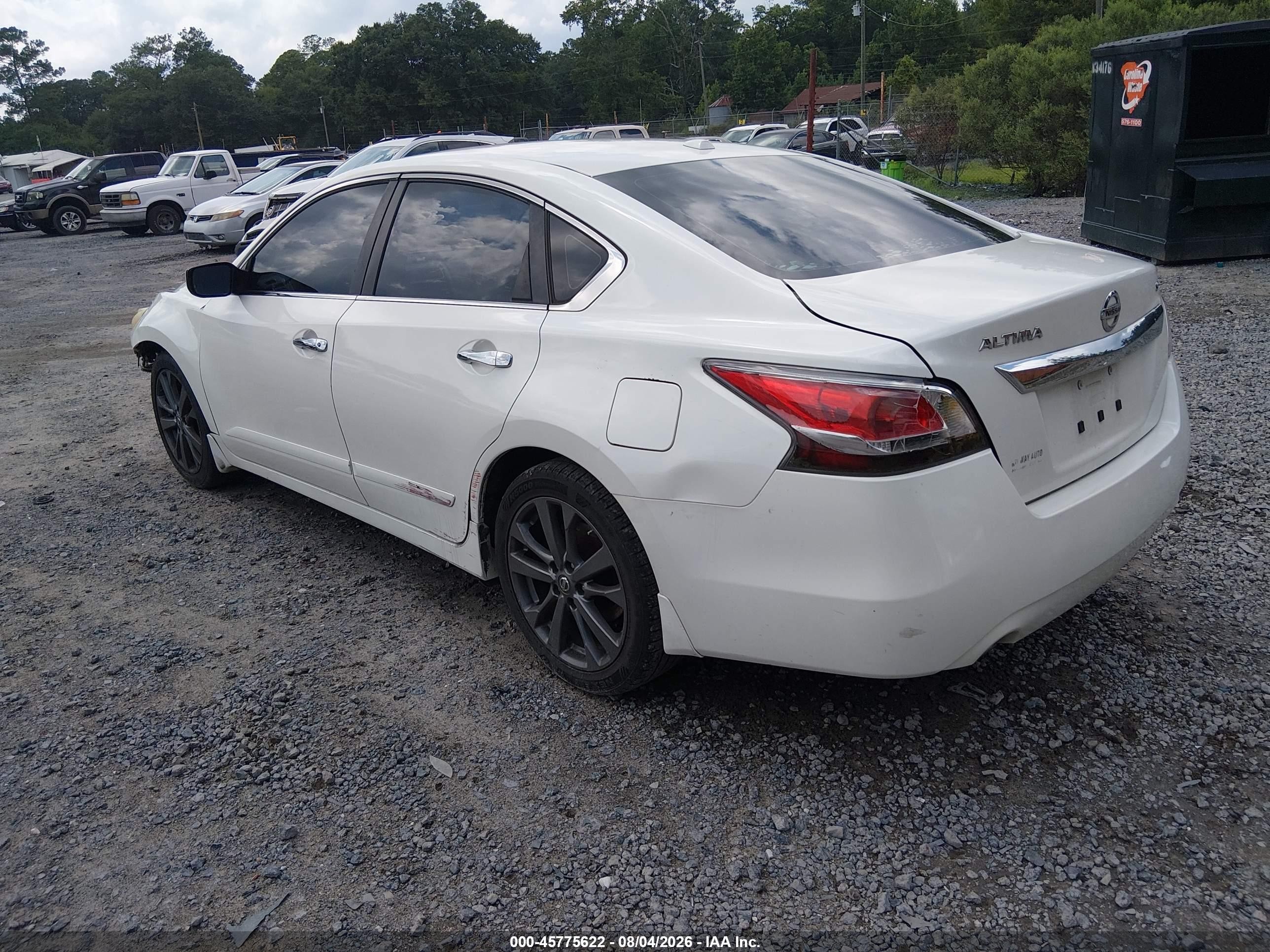 2015 Nissan Altima 2.5 S White vin: 1N4AL3AP4FC280964