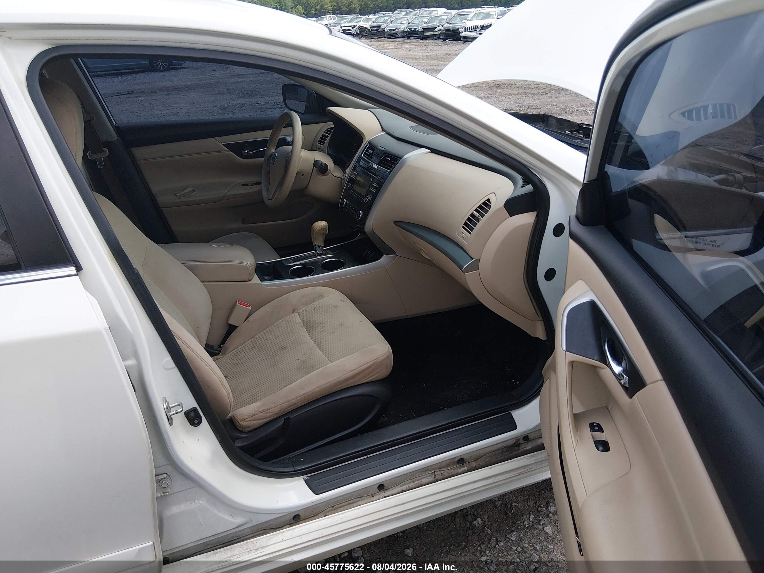 2015 Nissan Altima 2.5 S White vin: 1N4AL3AP4FC280964