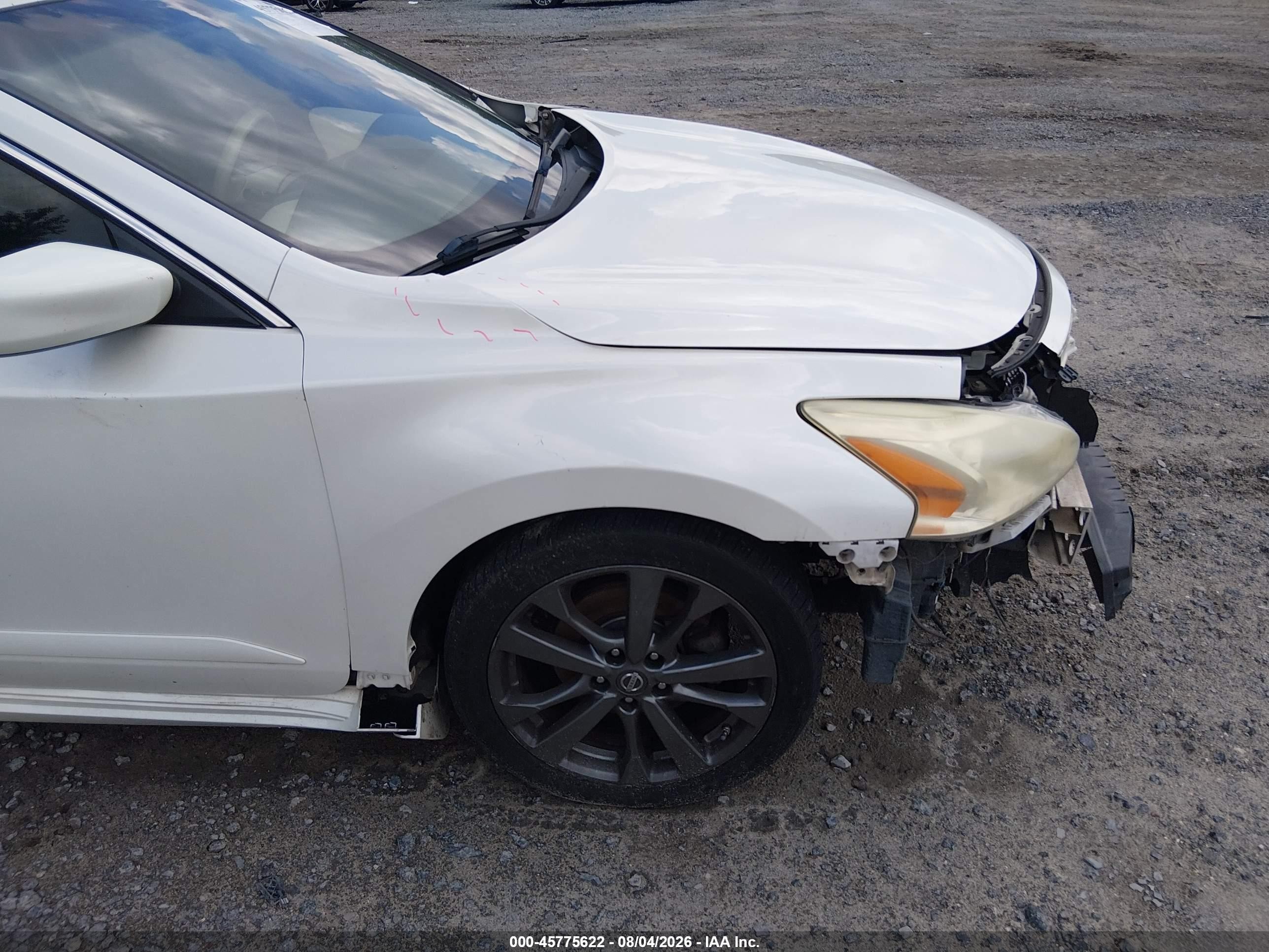 2015 Nissan Altima 2.5 S White vin: 1N4AL3AP4FC280964