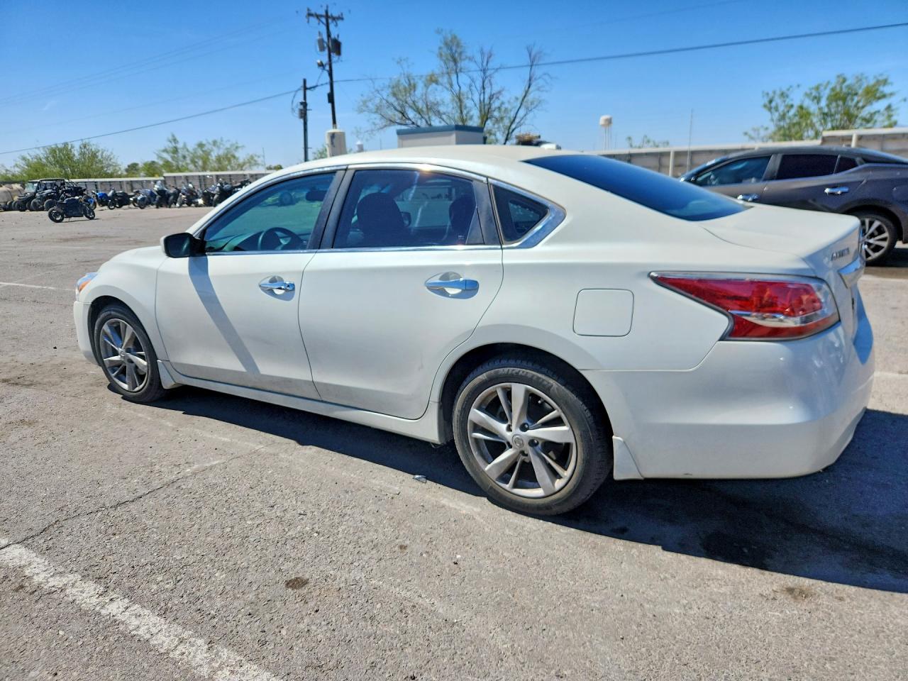 2015 Nissan Altima 2.5 Sv White vin: 1N4AL3AP4FC285534