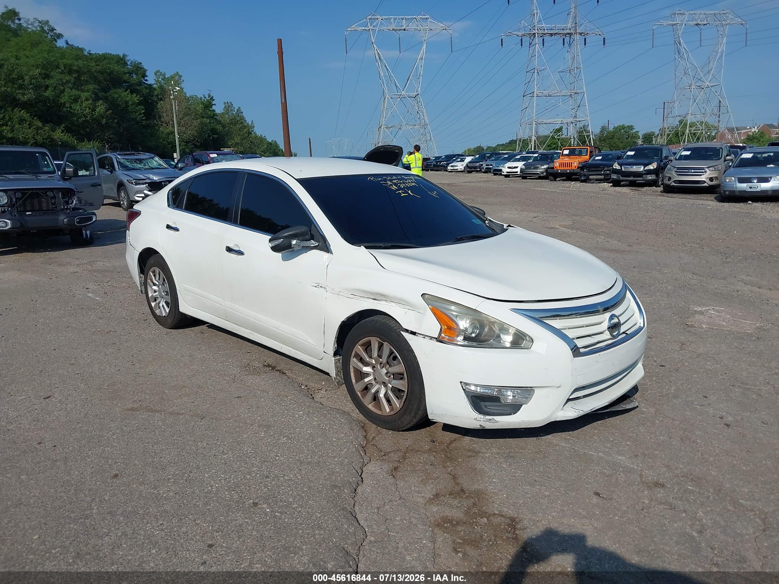 2015 Nissan Altima 2.5 S White vin: 1N4AL3AP4FC293374