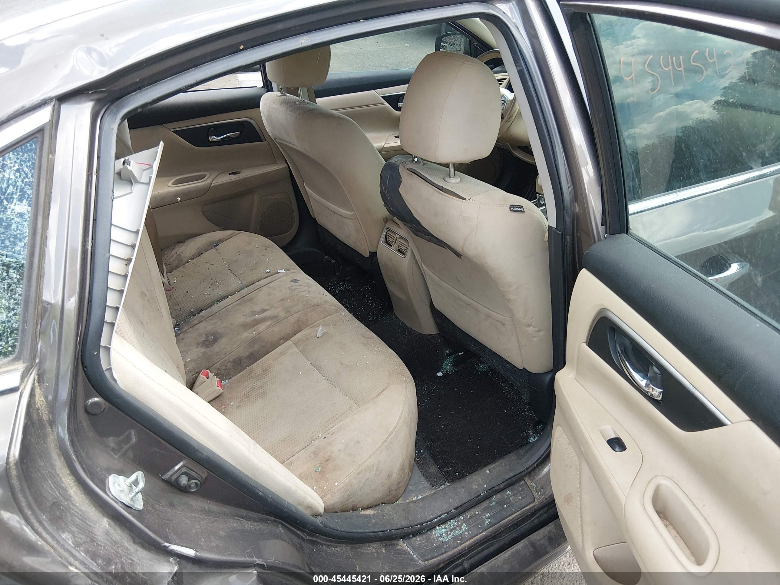 2015 Nissan Altima 2.5 Sv Brown vin: 1N4AL3AP4FC420432