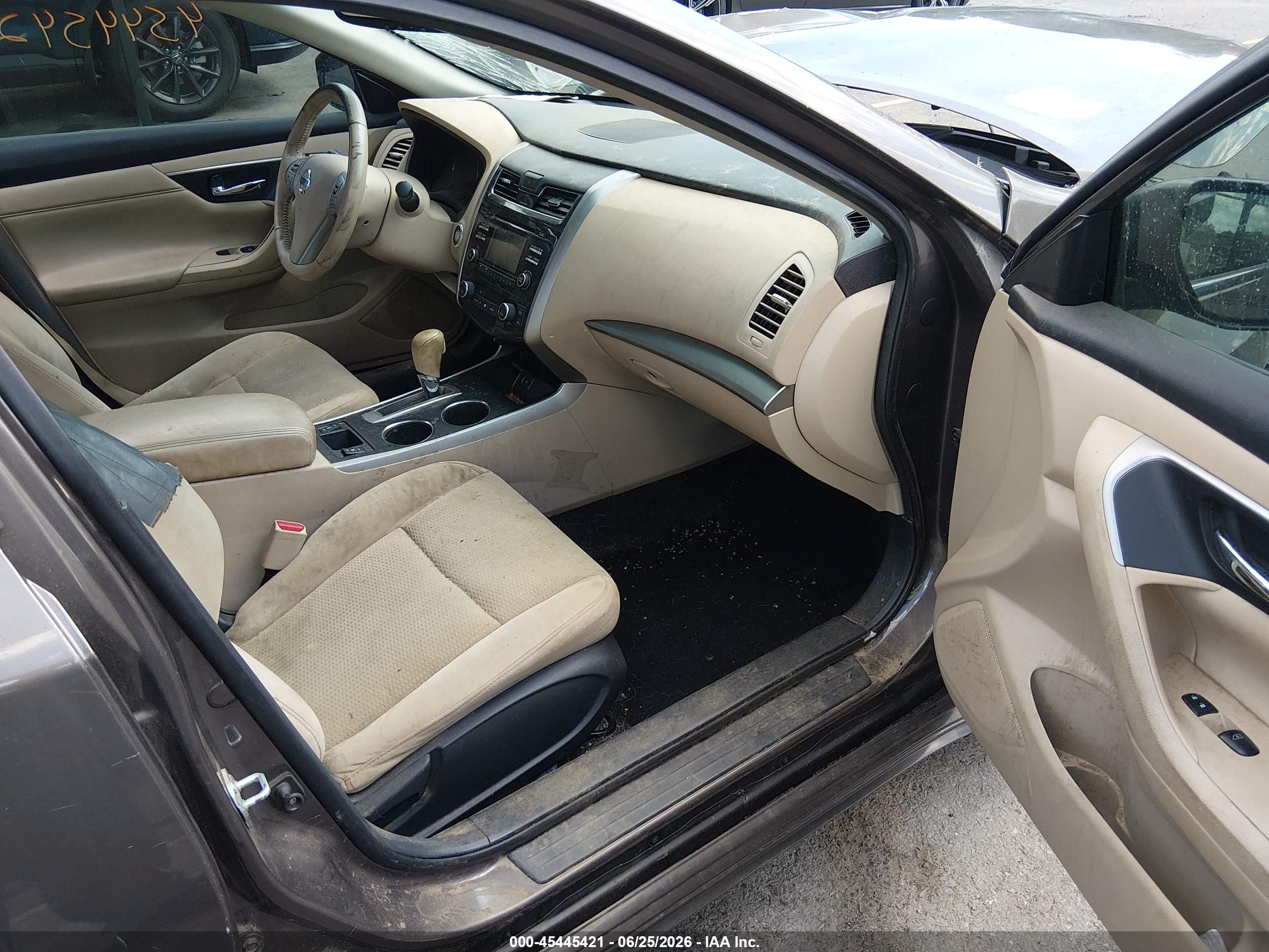 2015 Nissan Altima 2.5 Sv Brown vin: 1N4AL3AP4FC420432