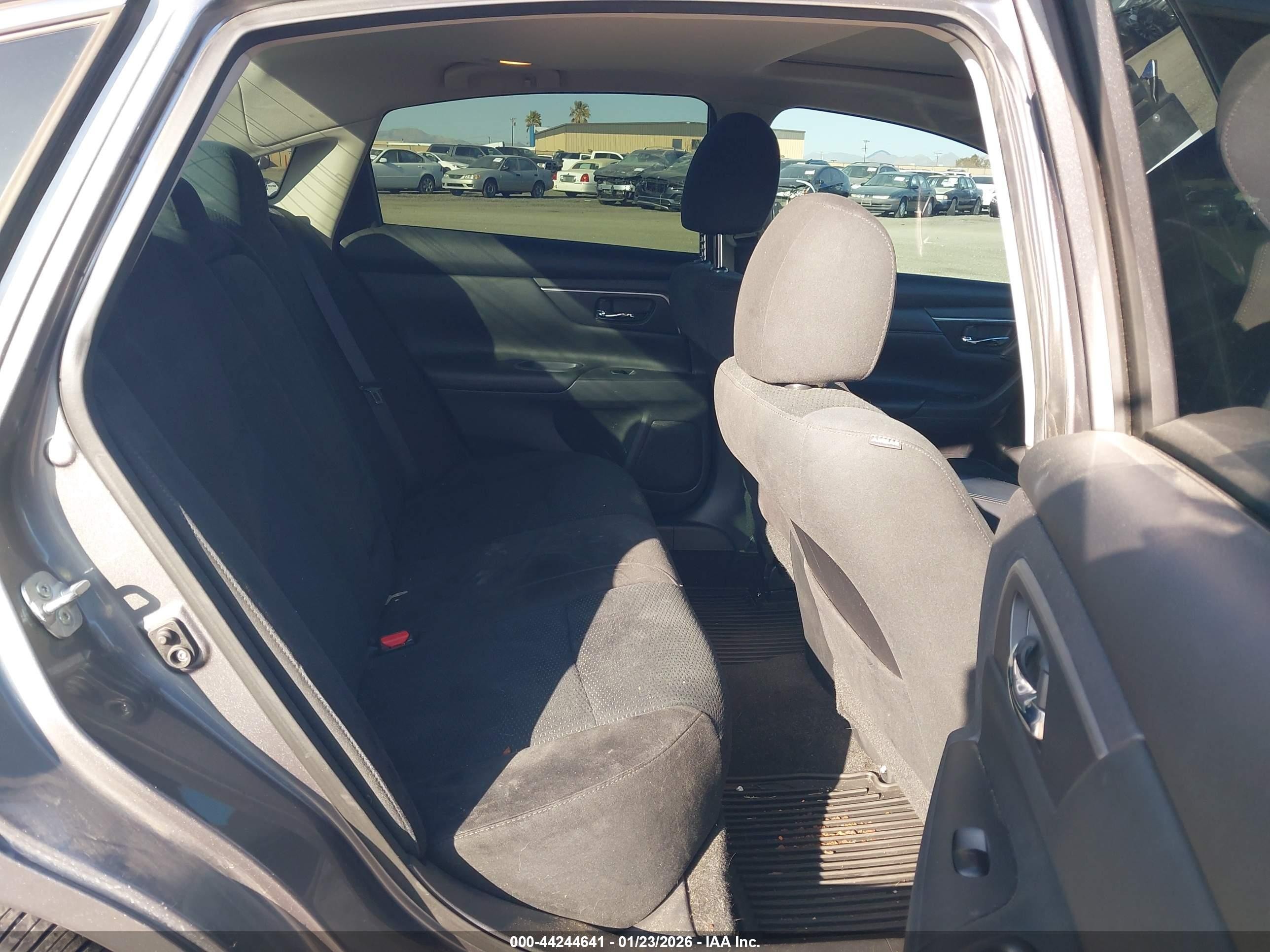 2015 Nissan Altima 2.5 Sv Gray vin: 1N4AL3AP4FC421144