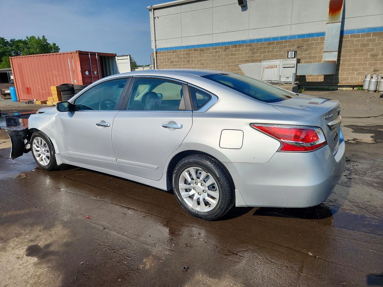 2015 Nissan Altima 2.5 S Серебряный vin: 1N4AL3AP4FC432192
