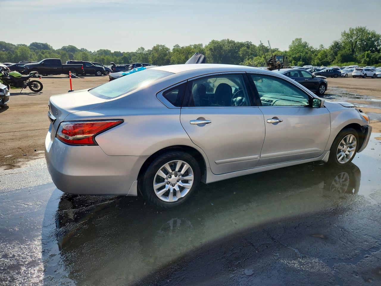 2015 Nissan Altima 2.5 S Серебряный vin: 1N4AL3AP4FC432192