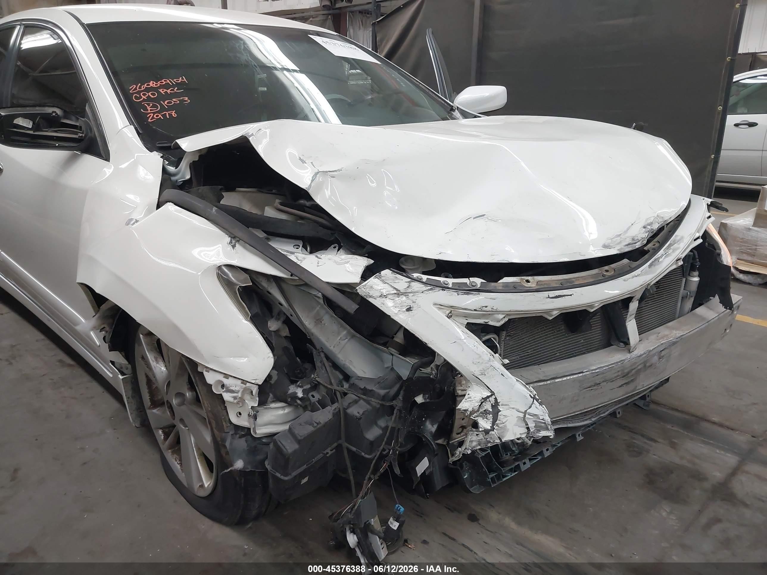 2015 Nissan Altima 2.5 Sv White vin: 1N4AL3AP4FC442978