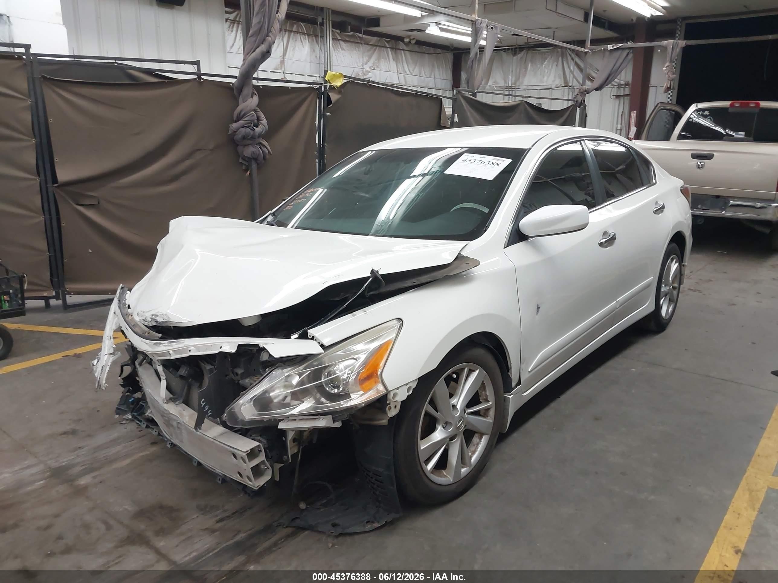 2015 Nissan Altima 2.5 Sv White vin: 1N4AL3AP4FC442978