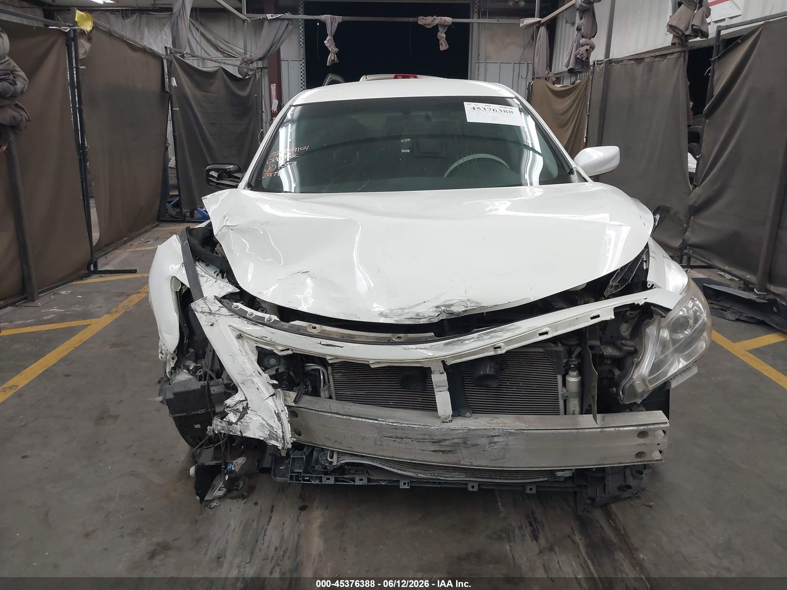 2015 Nissan Altima 2.5 Sv White vin: 1N4AL3AP4FC442978