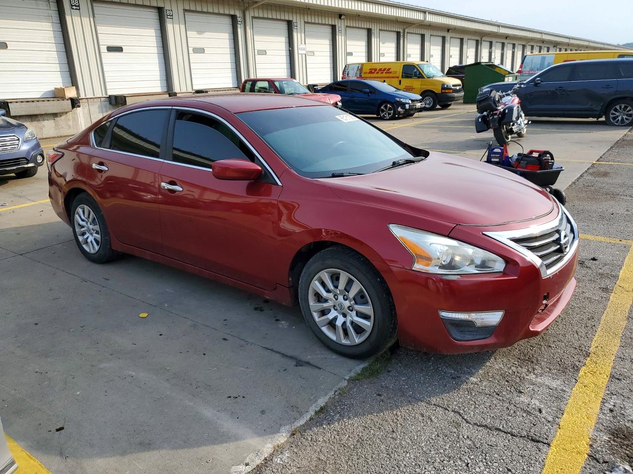 2015 Nissan Altima 2.5 S Maroon vin: 1N4AL3AP4FC447128