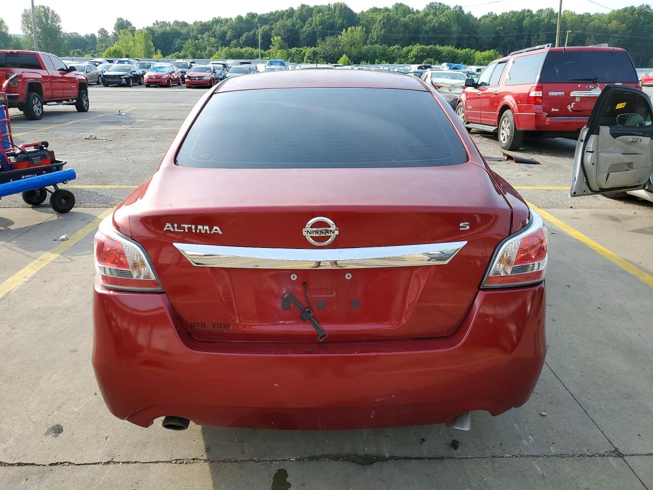 2015 Nissan Altima 2.5 S Maroon vin: 1N4AL3AP4FC447128