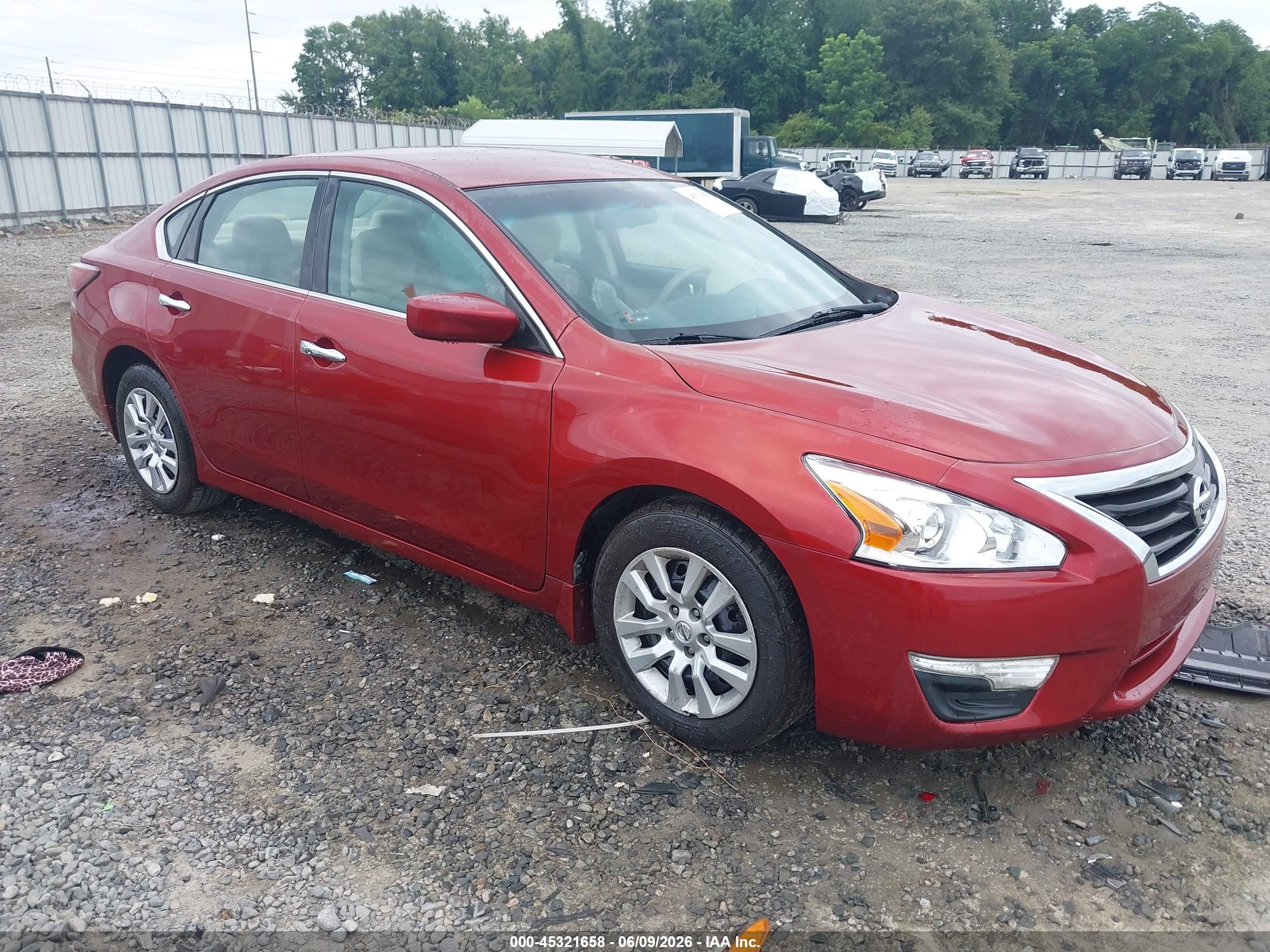 2015 Nissan Altima 2.5 S Red vin: 1N4AL3AP4FC447226