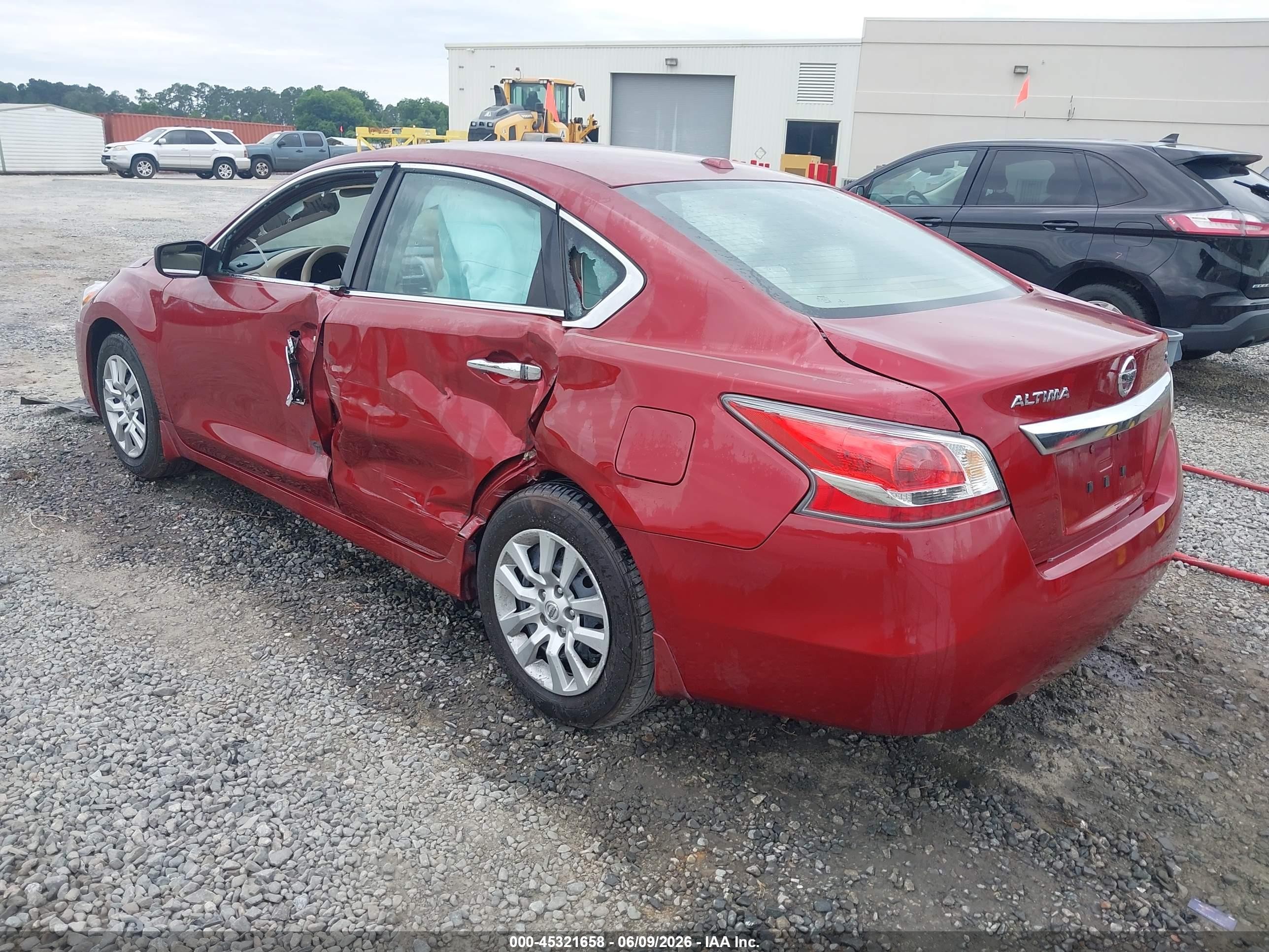 2015 Nissan Altima 2.5 S Red vin: 1N4AL3AP4FC447226