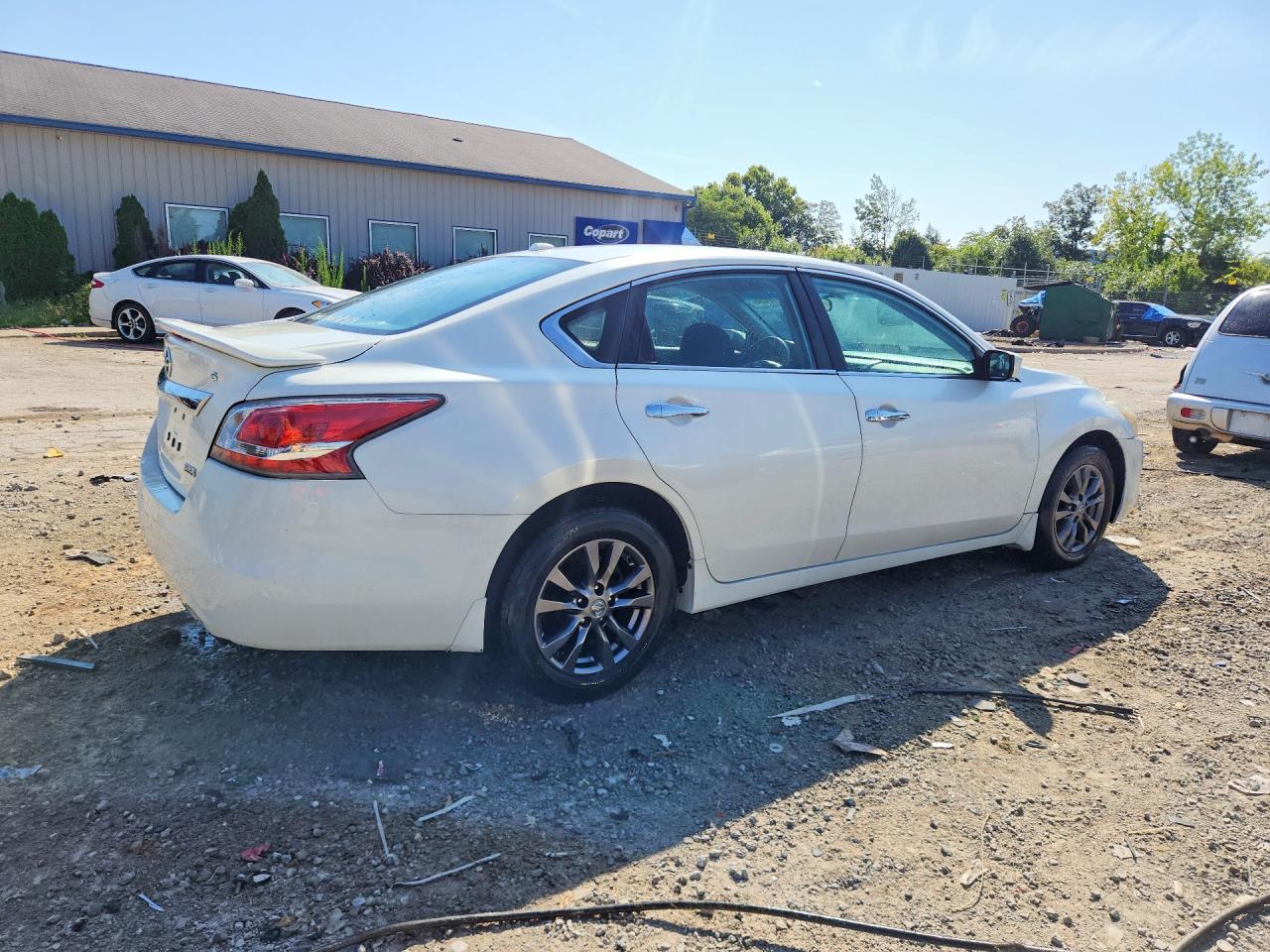 2015 Nissan Altima 2.5 S White vin: 1N4AL3AP4FC459862