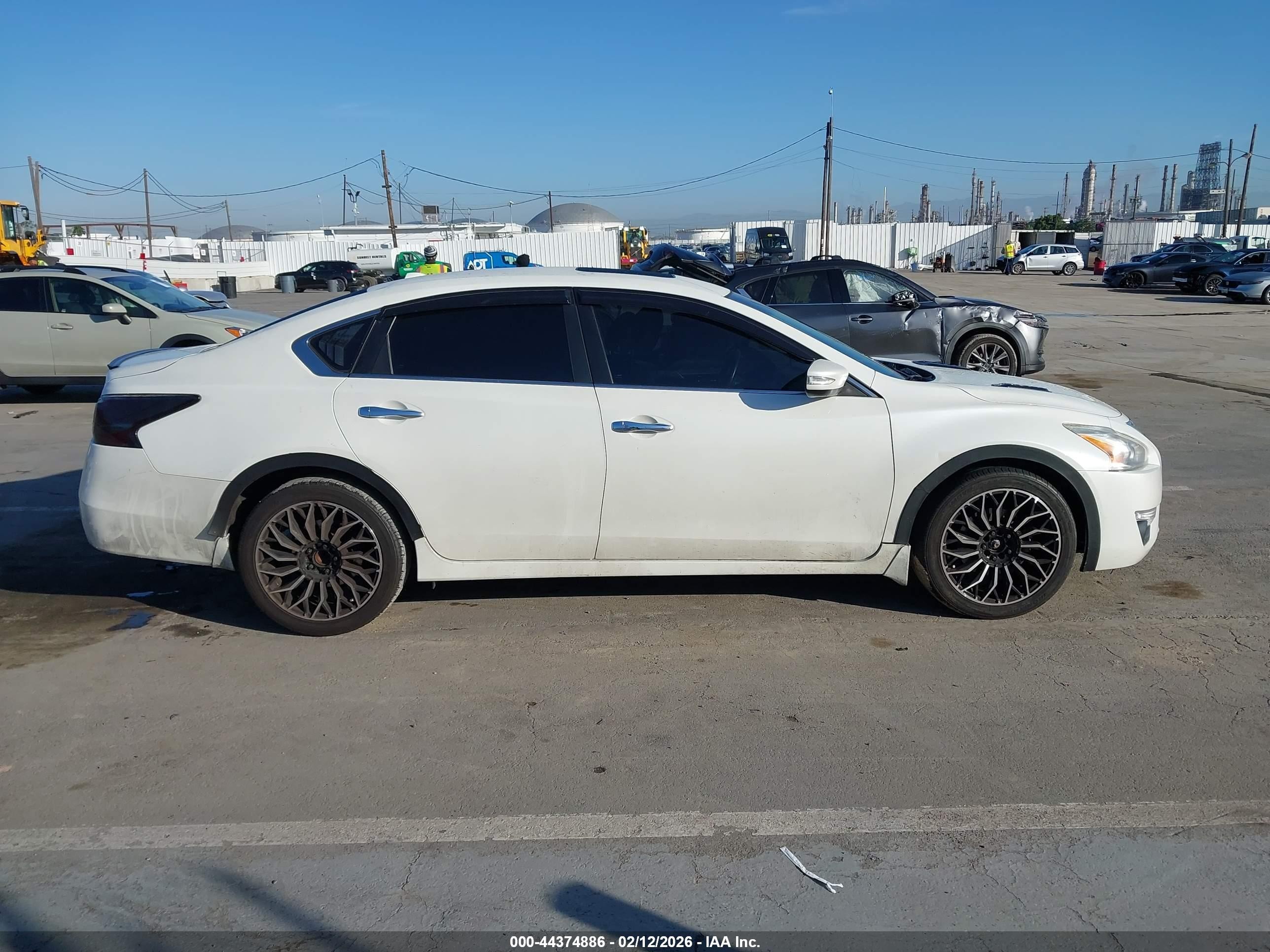 2015 Nissan Altima 2.5 Sv White vin: 1N4AL3AP4FC486639