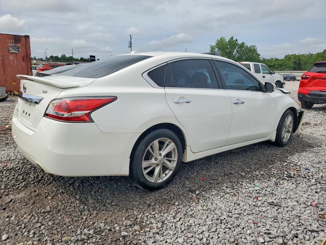 2015 Nissan Altima 2.5 Sv Белый vin: 1N4AL3AP4FC487273