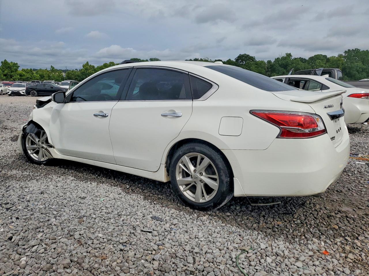 2015 Nissan Altima 2.5 Sv Белый vin: 1N4AL3AP4FC487273